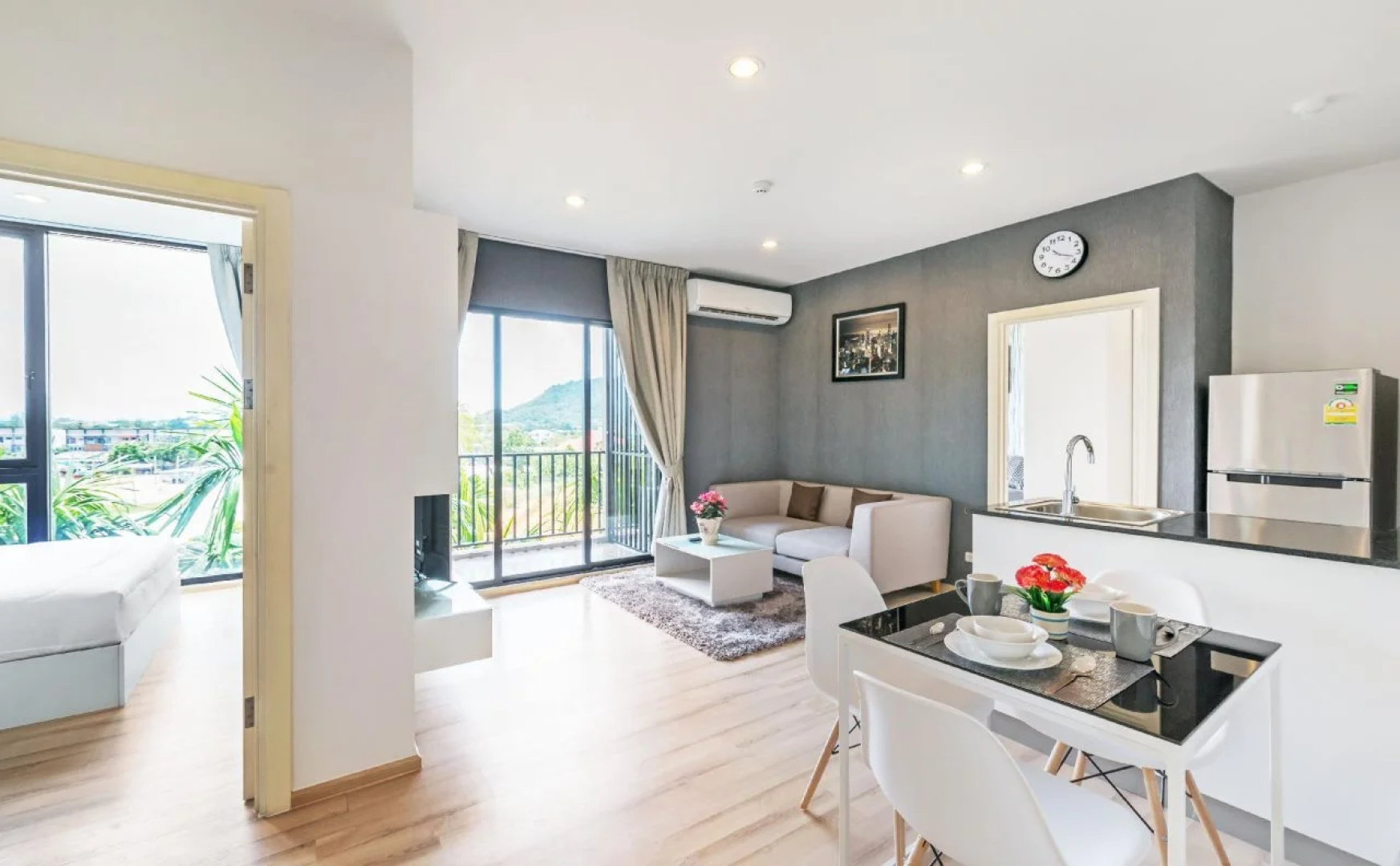 The Base Up Town Condo By Favstay