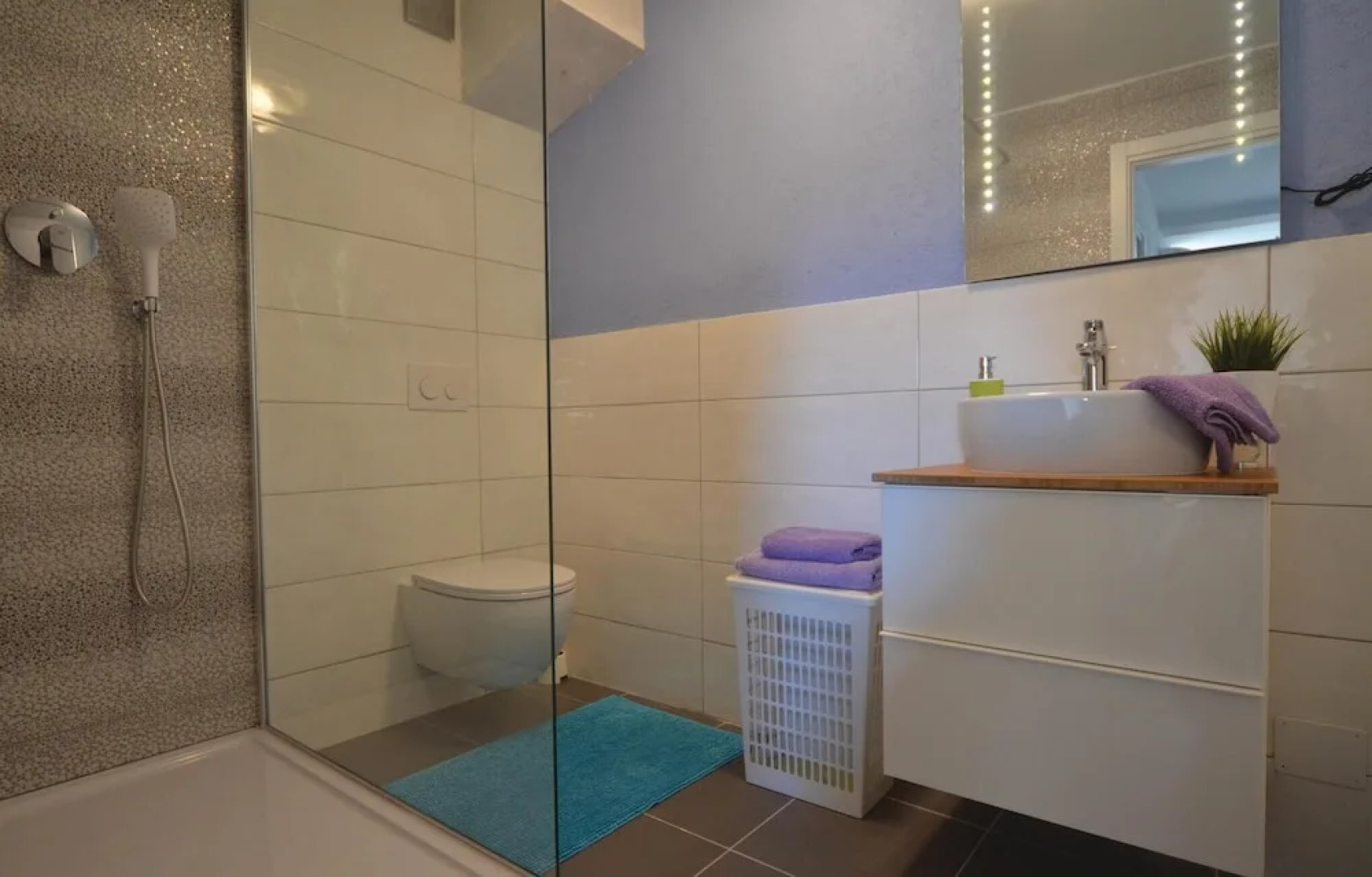 Nice Home in Kanfanar With Wifi and 4 Bedrooms