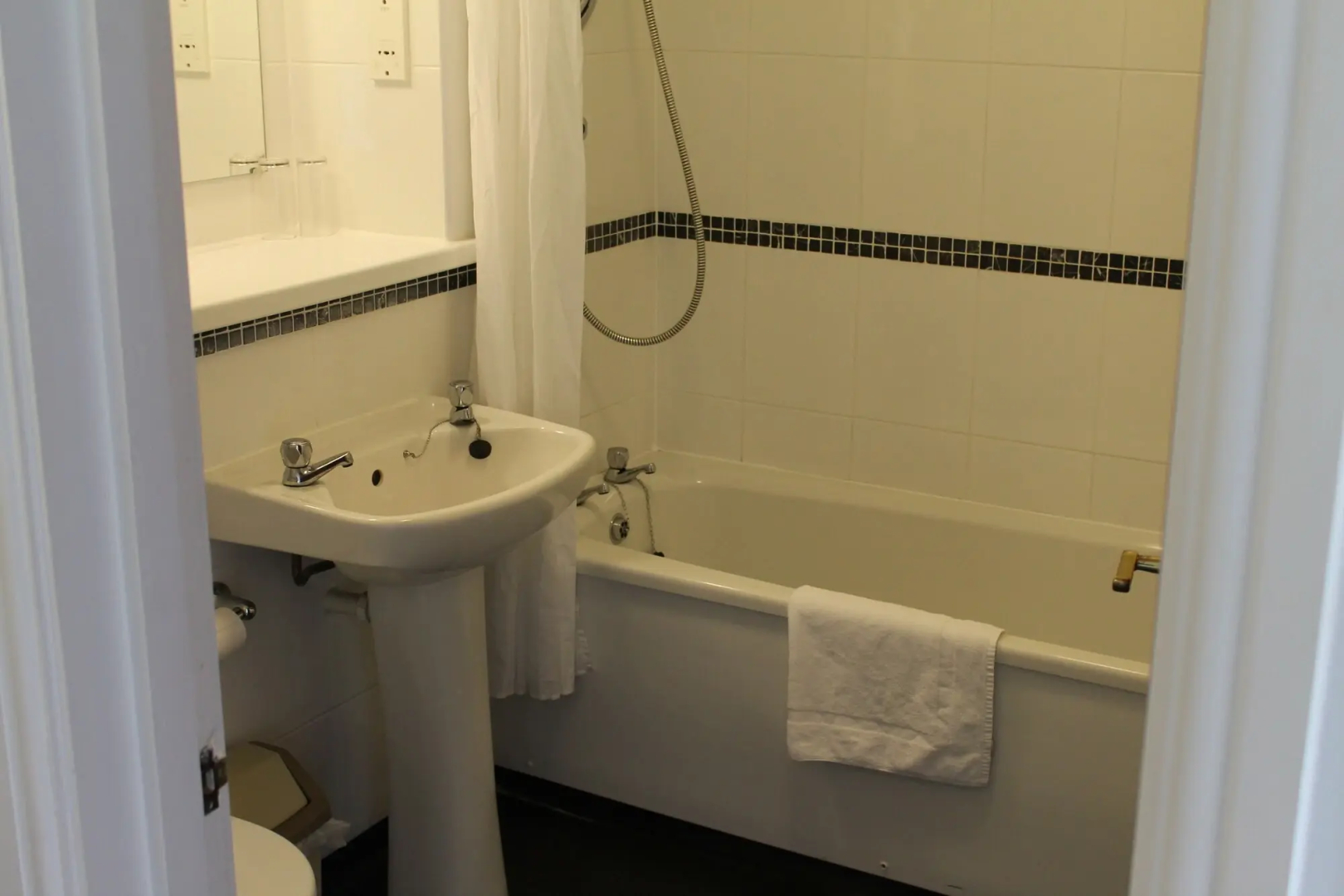 Oak Farm Hotel