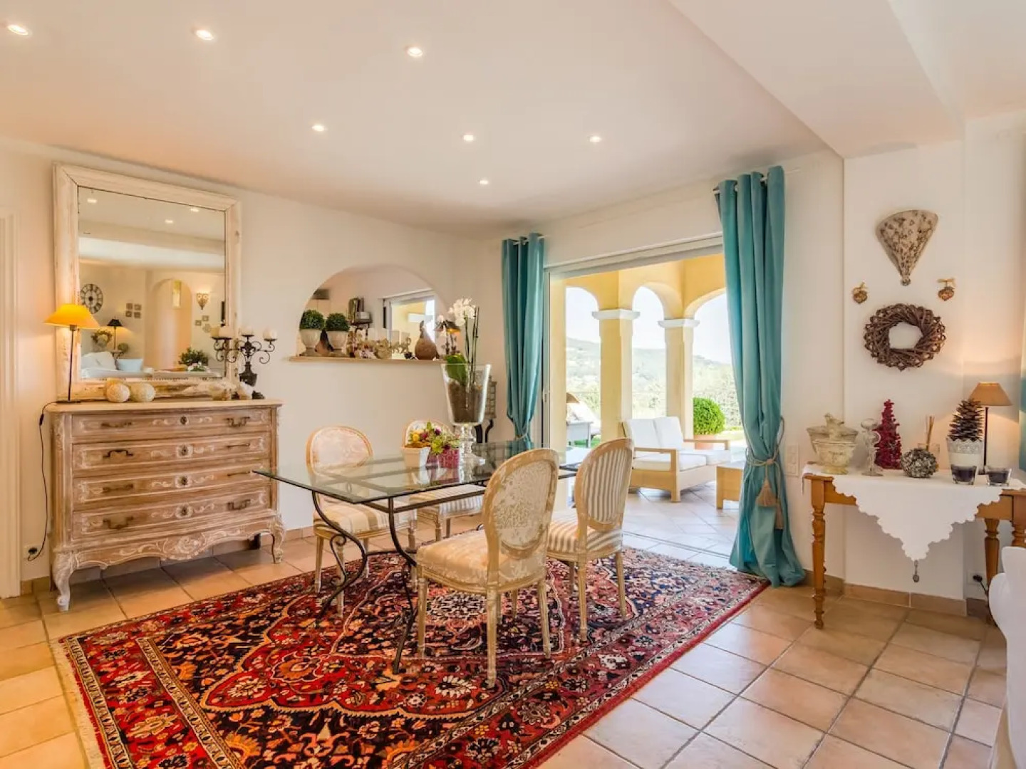 Luxurious Villa With Internet and Private Swimming Pool, Near Grasse