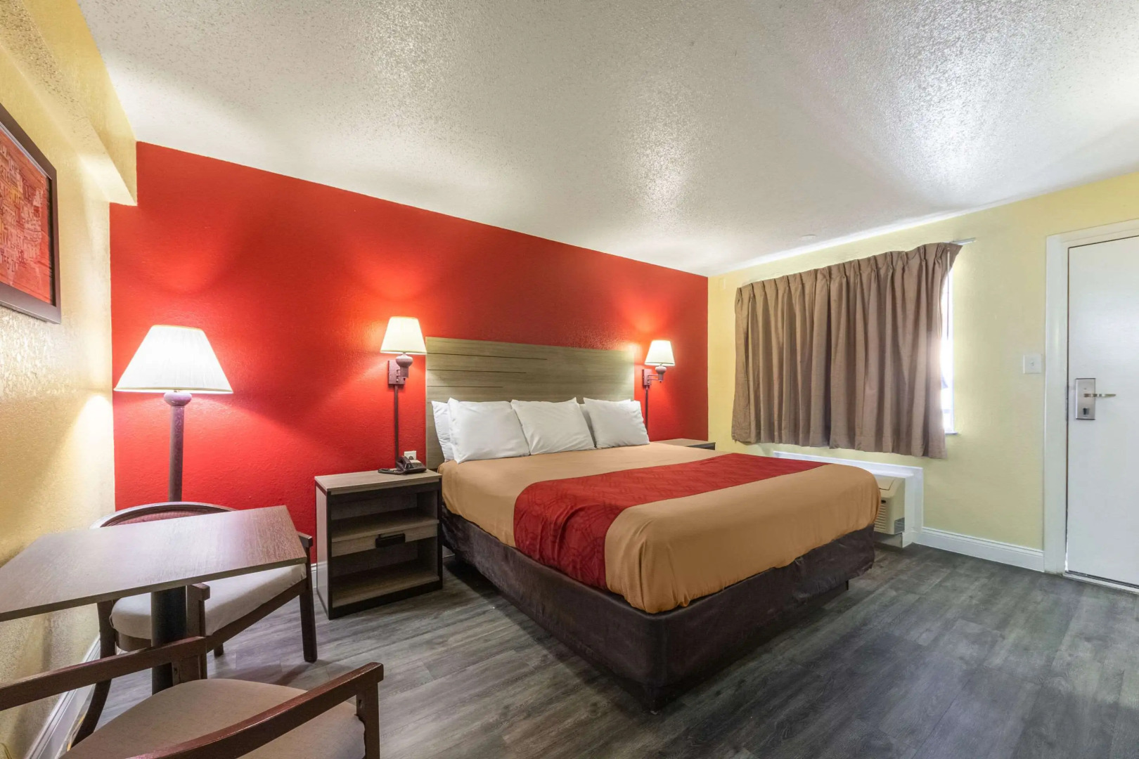 Econo Lodge San Marcos University Area