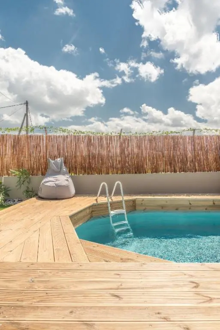 Cozy House with Pool near Beach
