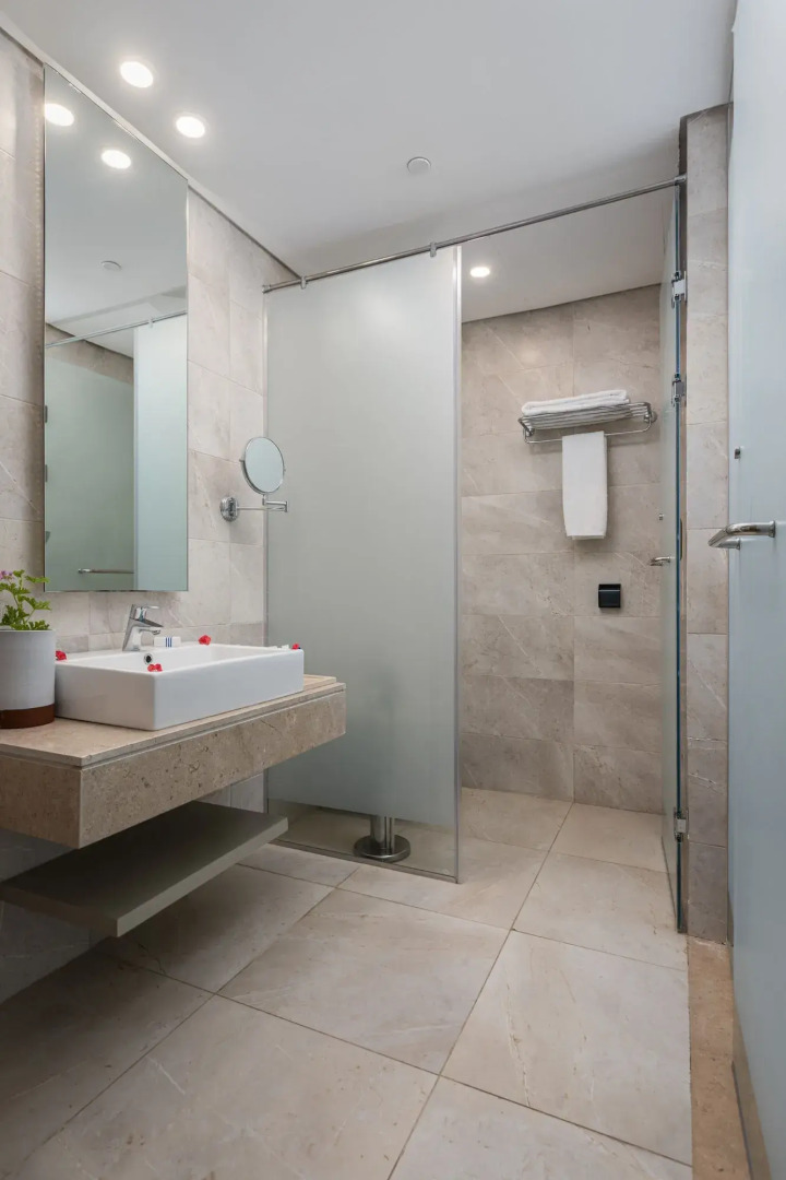 The G Hotel Seashell