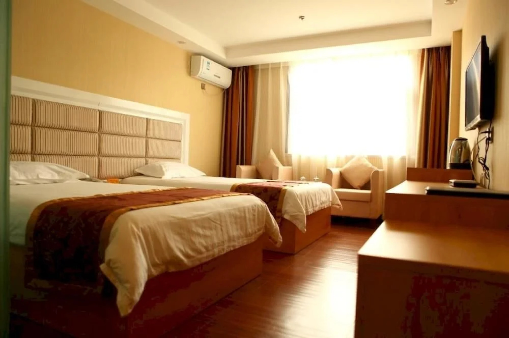 Chengde Jinguyuan Hotel