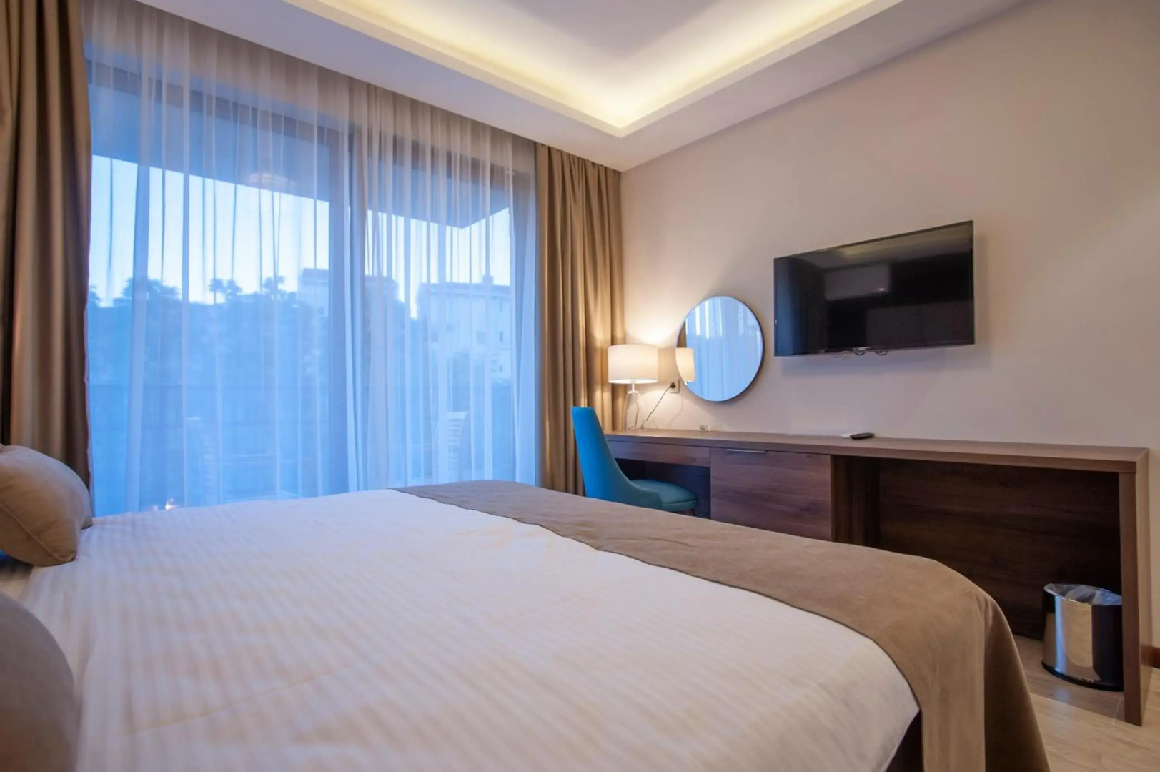 Отель Twelve by Aycon