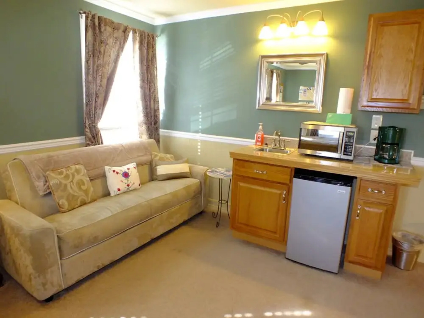 Sunnyside Inn Bed &Breakfast