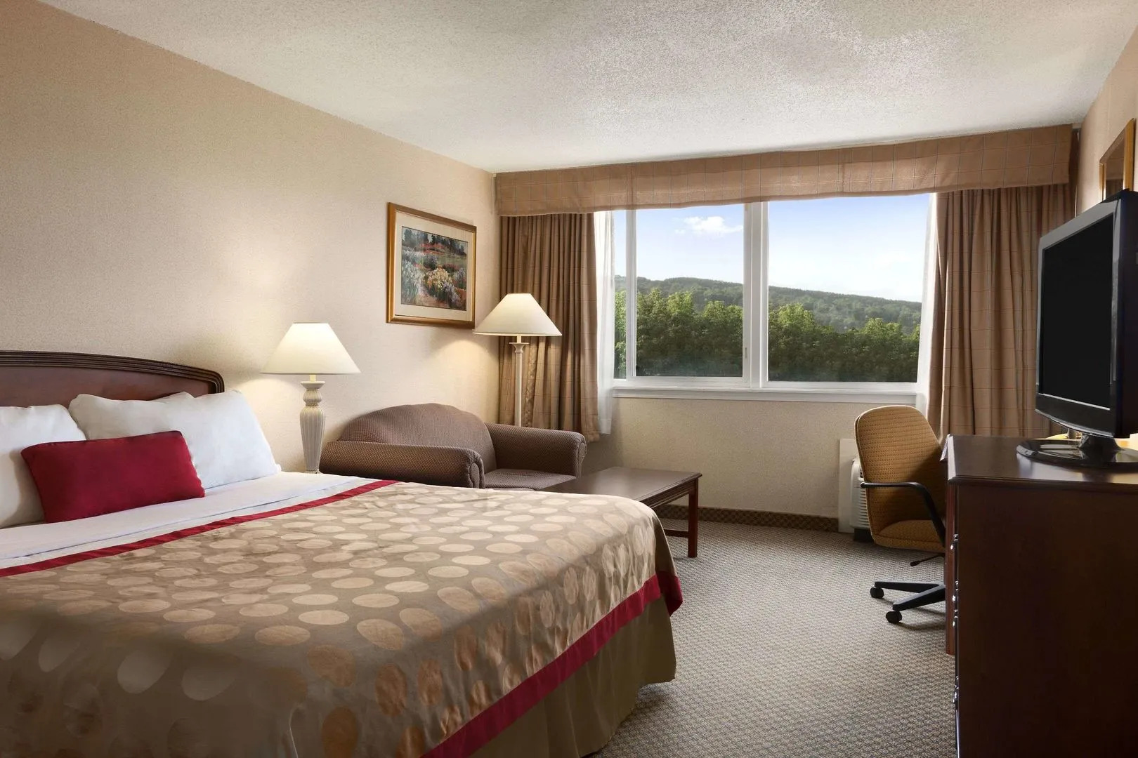 HomeTowne Studios by Red Roof & Conference Center Cortland