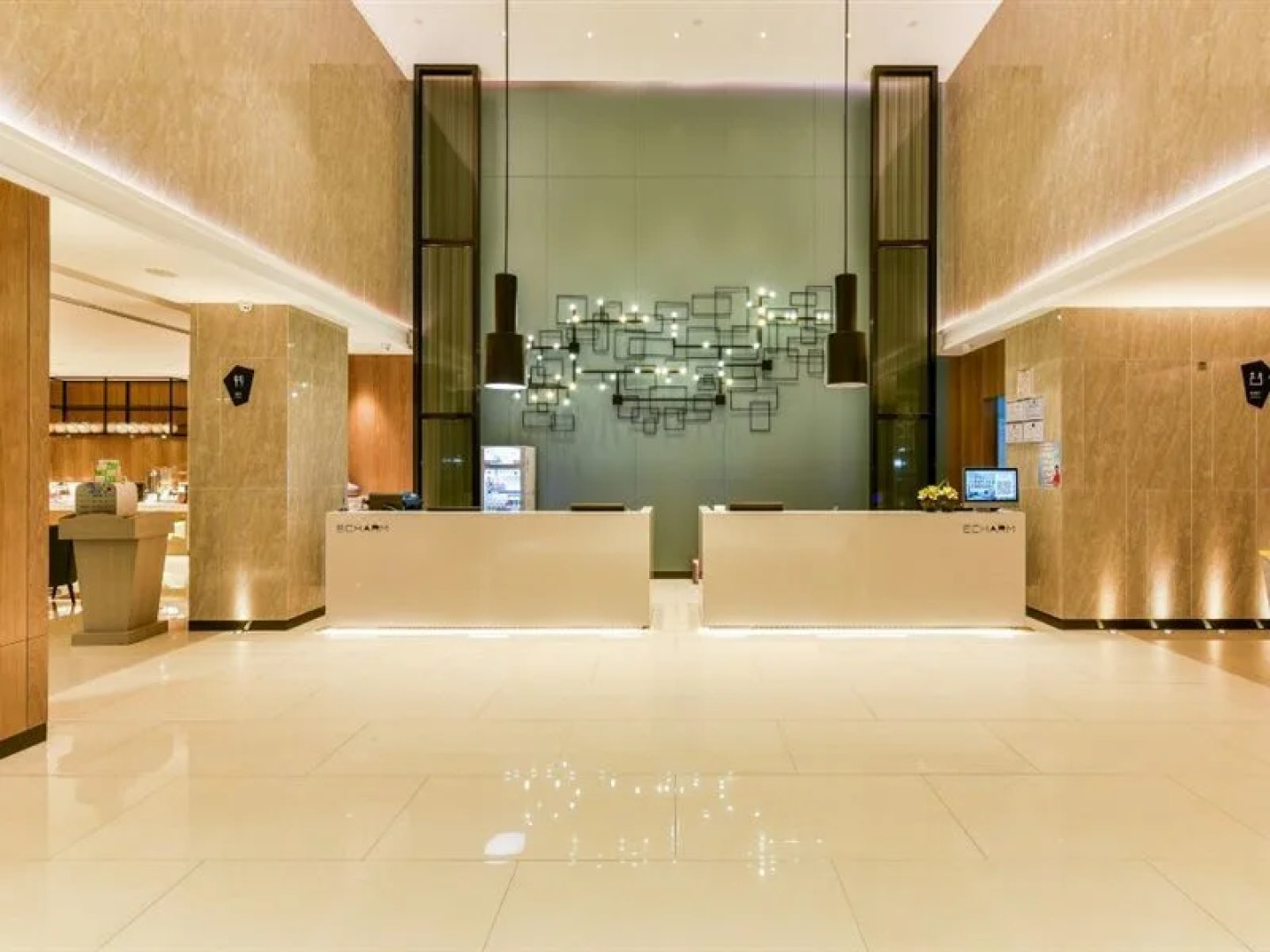 Echarm Hotel (Nanning Jiangnan Wanda Plaza Baisha Avenue)