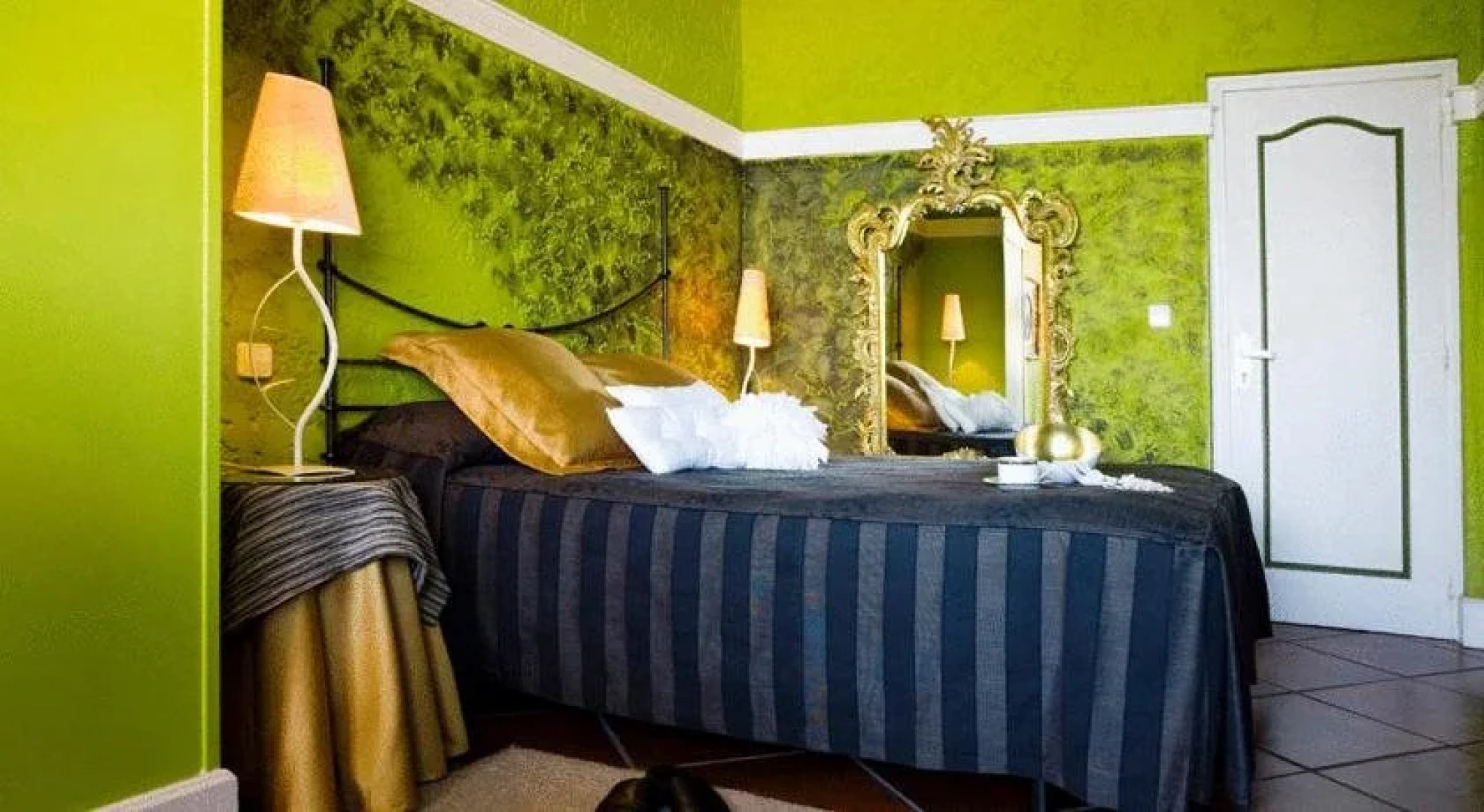 Отель El Castillo de los Locos