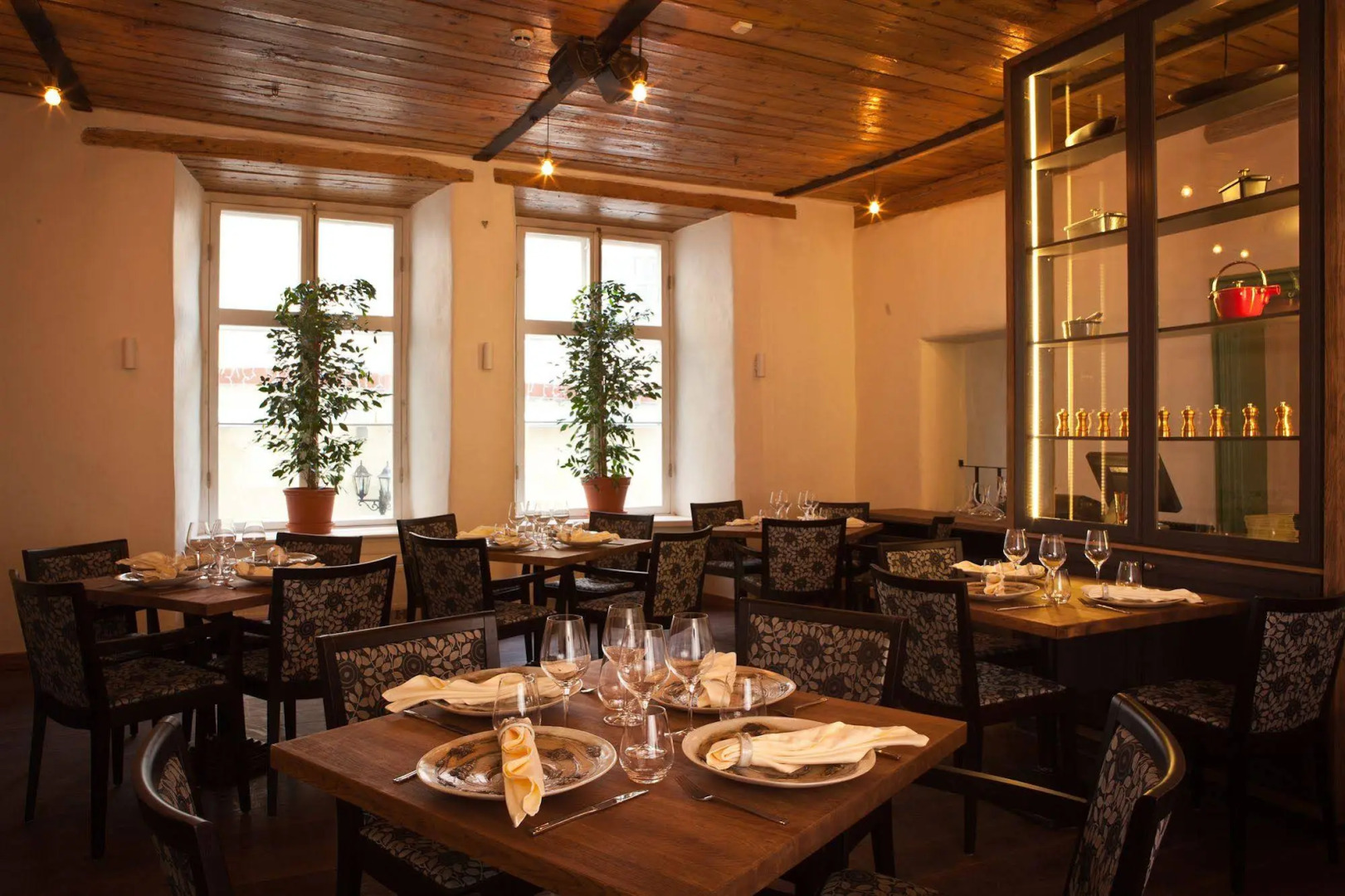 Гостиница CRU