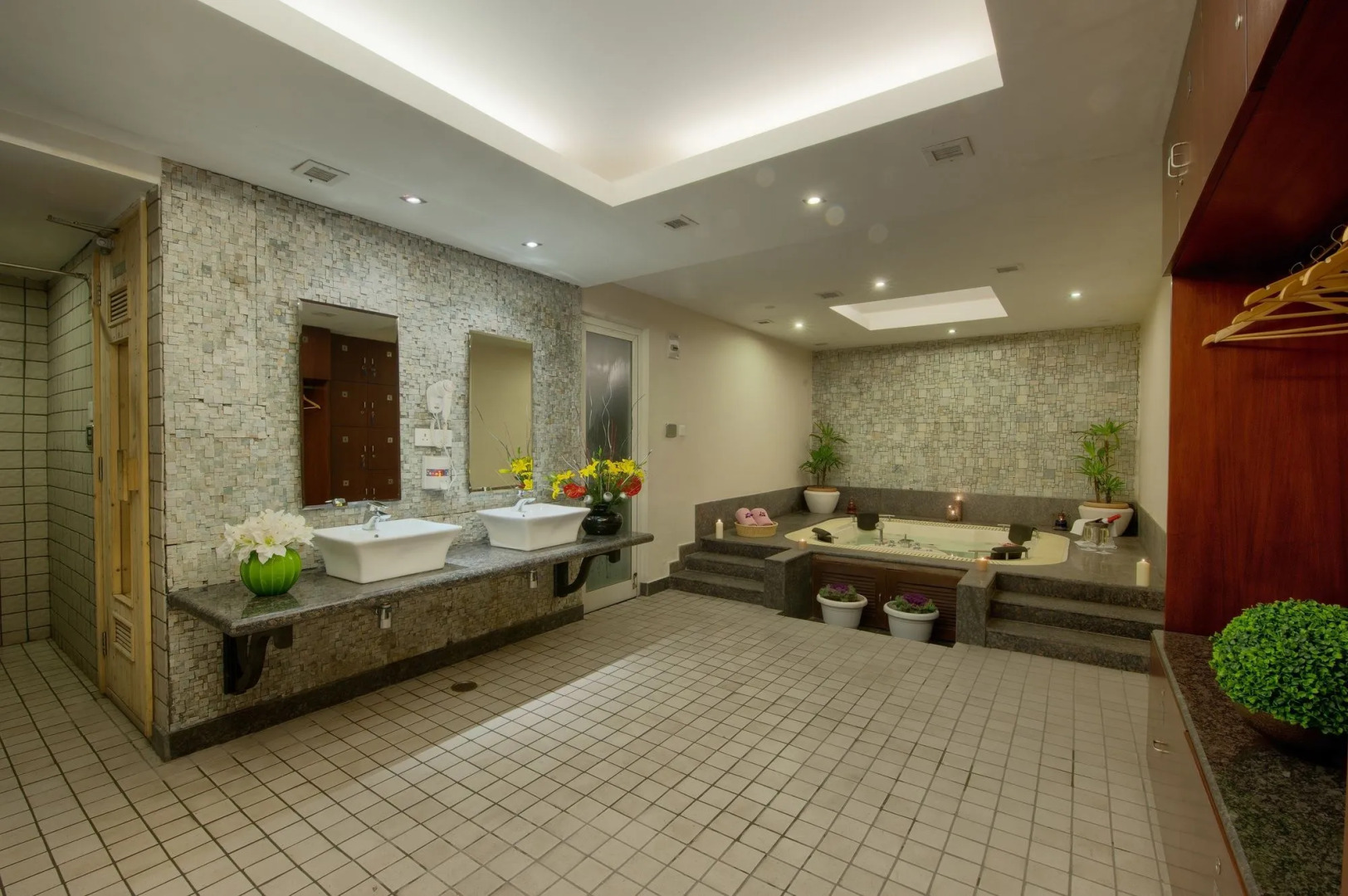 Royal Orchid Fort Resort