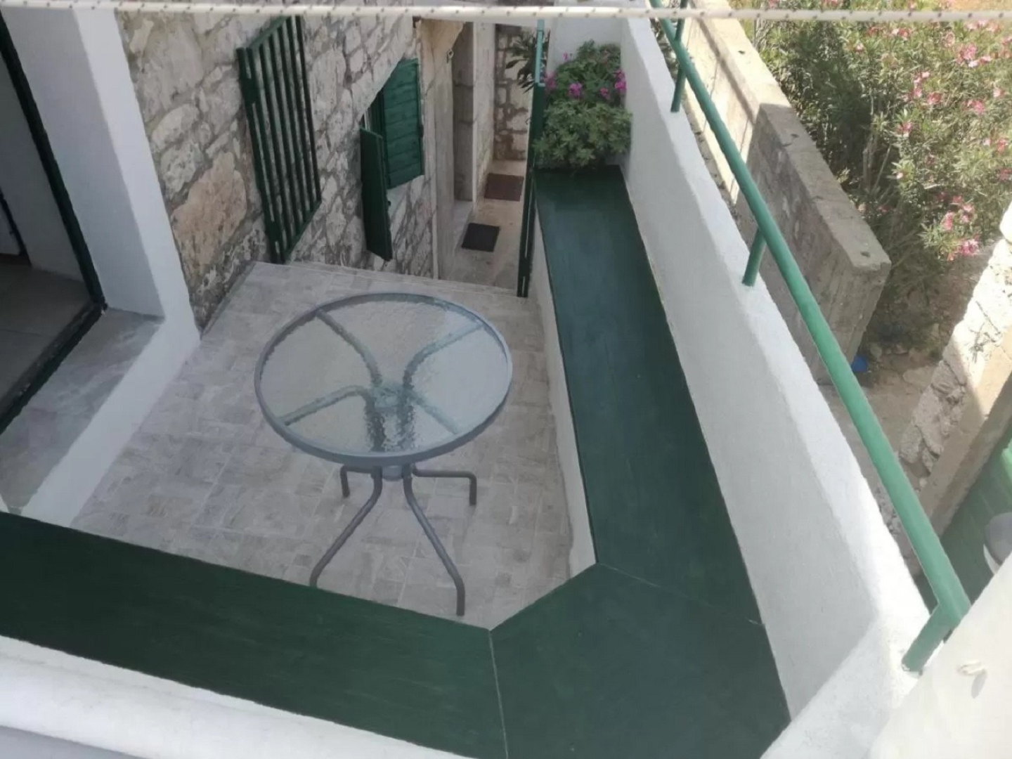 Apartment Kova - 10 m from sea: A1 Murter, Island Murter