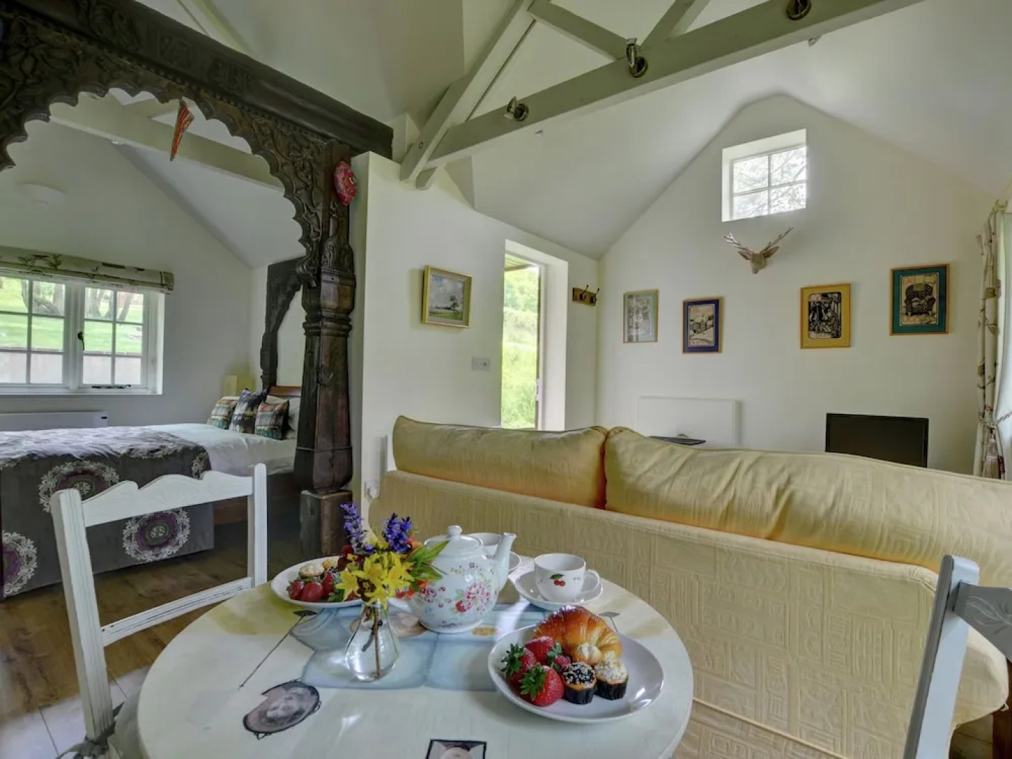 Quaint Holiday Home in Hartfield for Couples near City Center