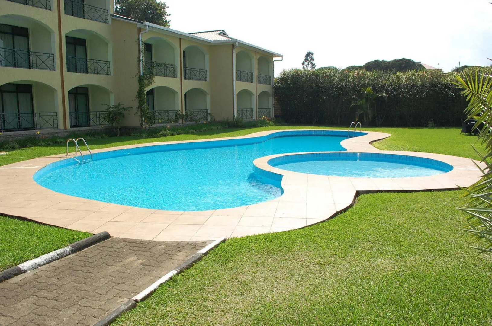 Gorillas Volcanoes Hotel