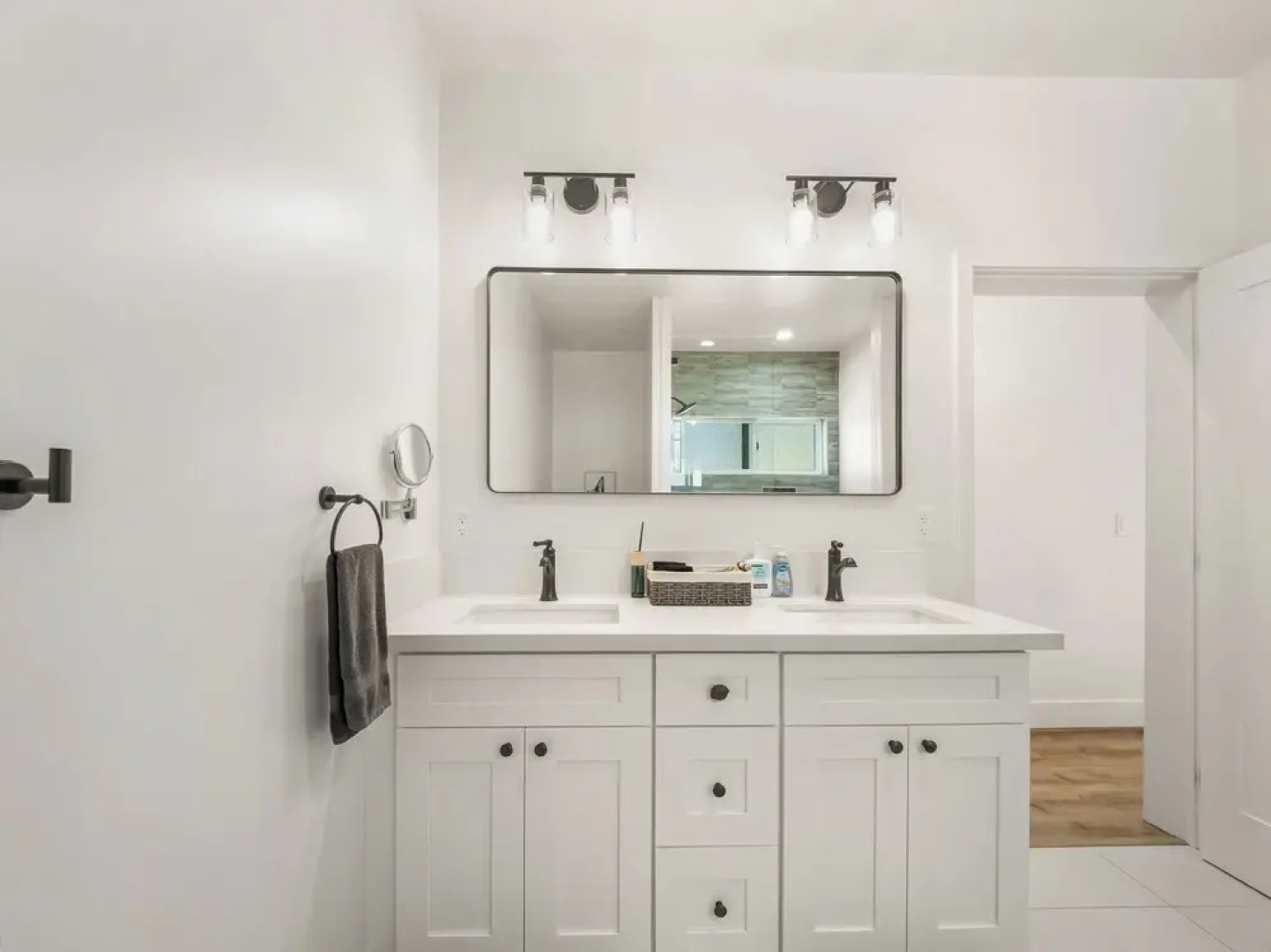 Rise Suites Oceanside