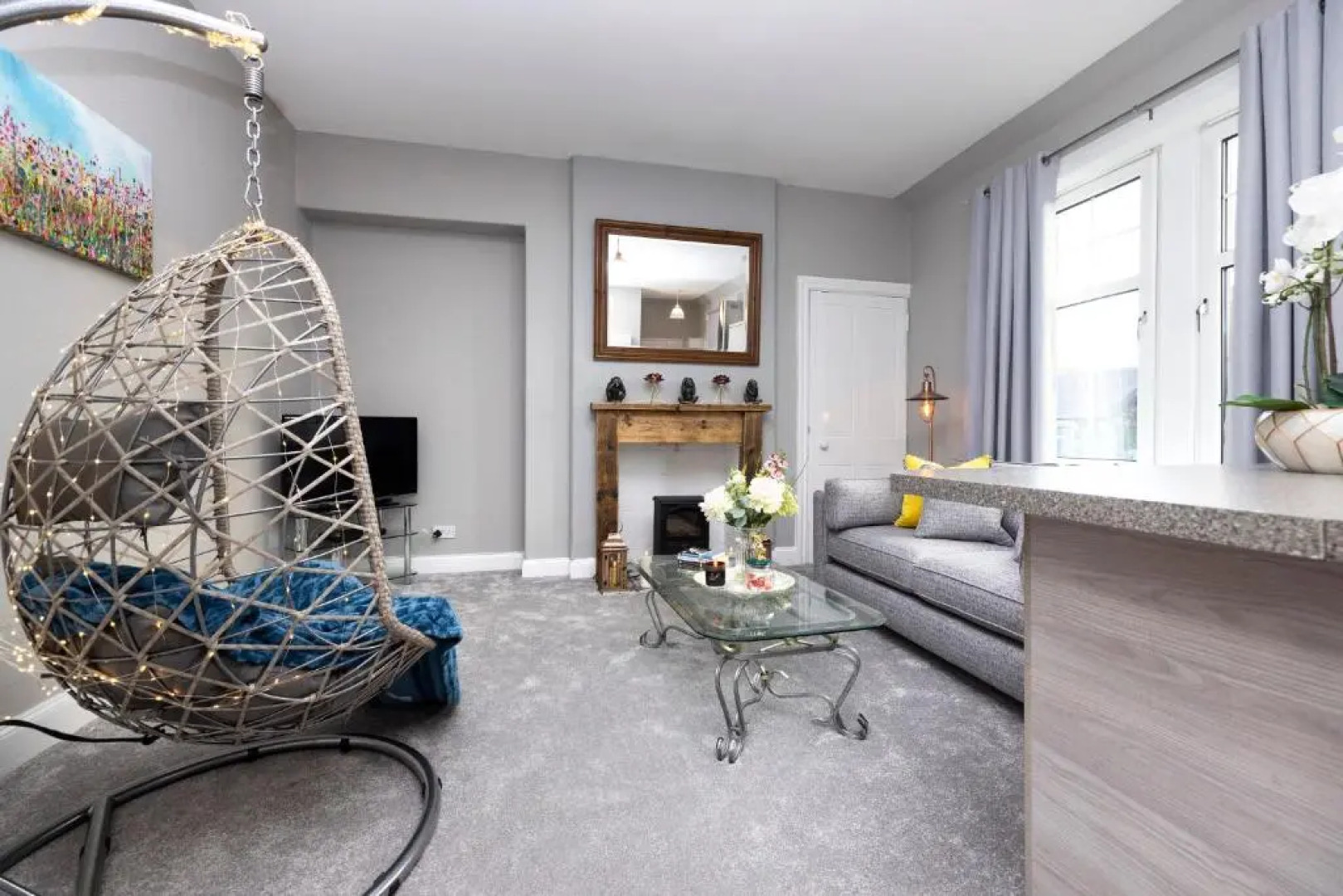 Stylish George Street Apartment