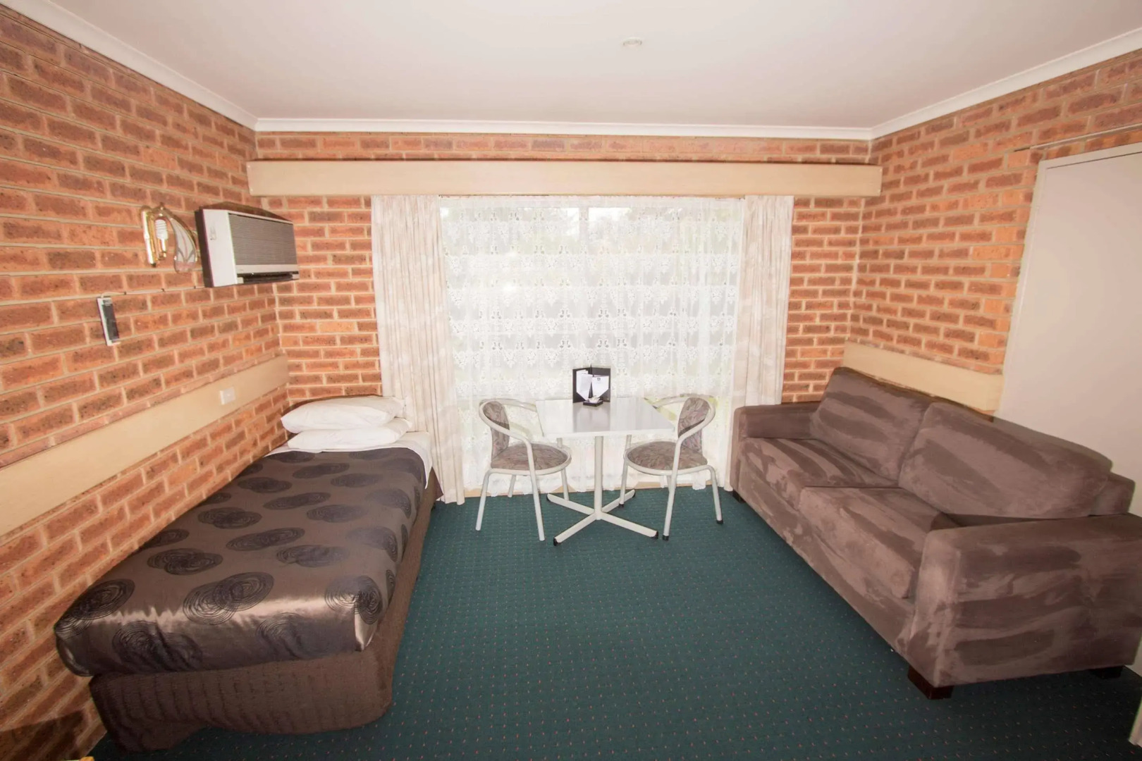 Colonial Motor Inn Bairnsdale