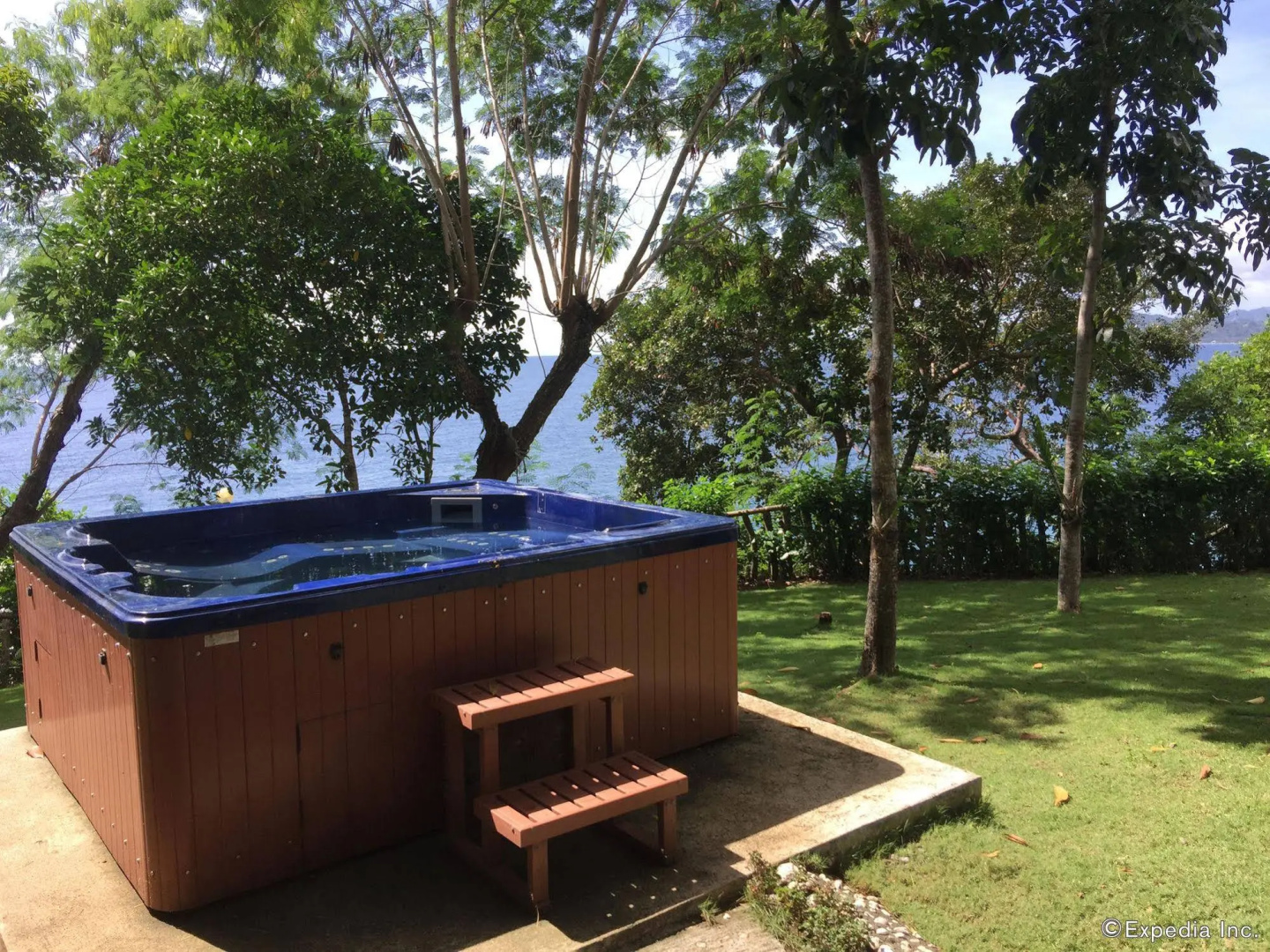 Bohol Lahoy Dive Resort