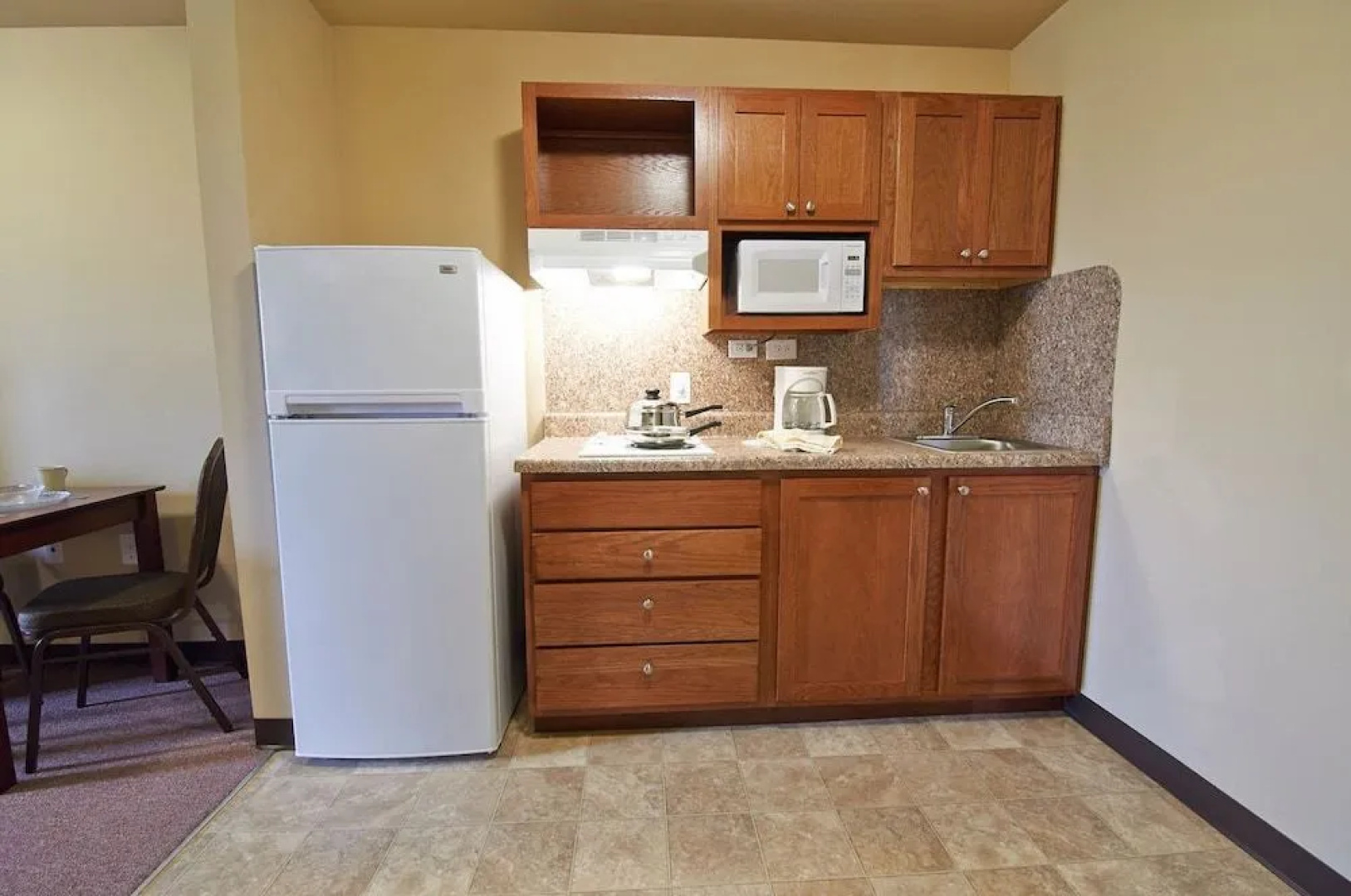 Risewell Kitchen Suites Pleasanton