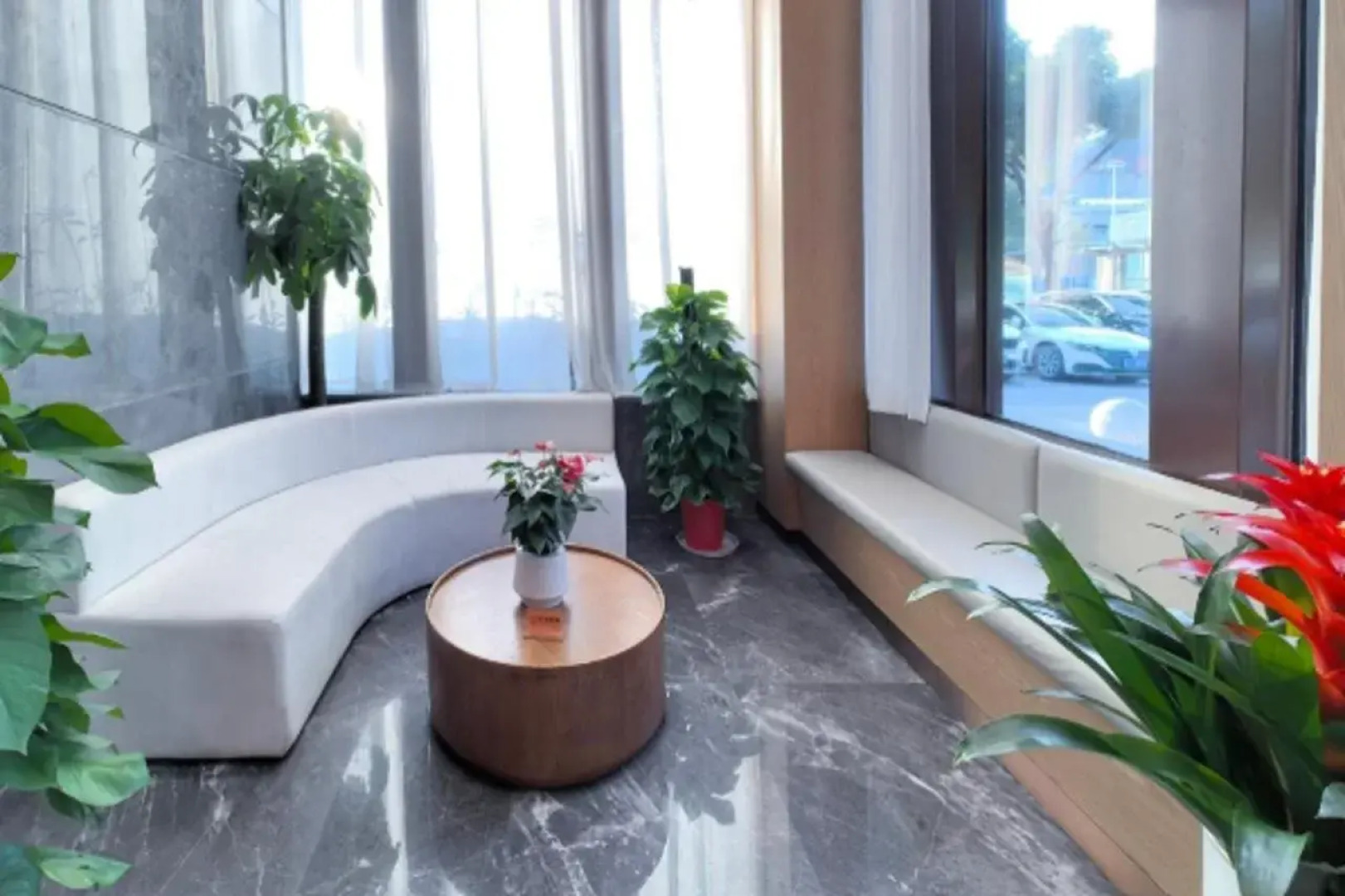 Ramada Encore By Wyndham Wuhan Station