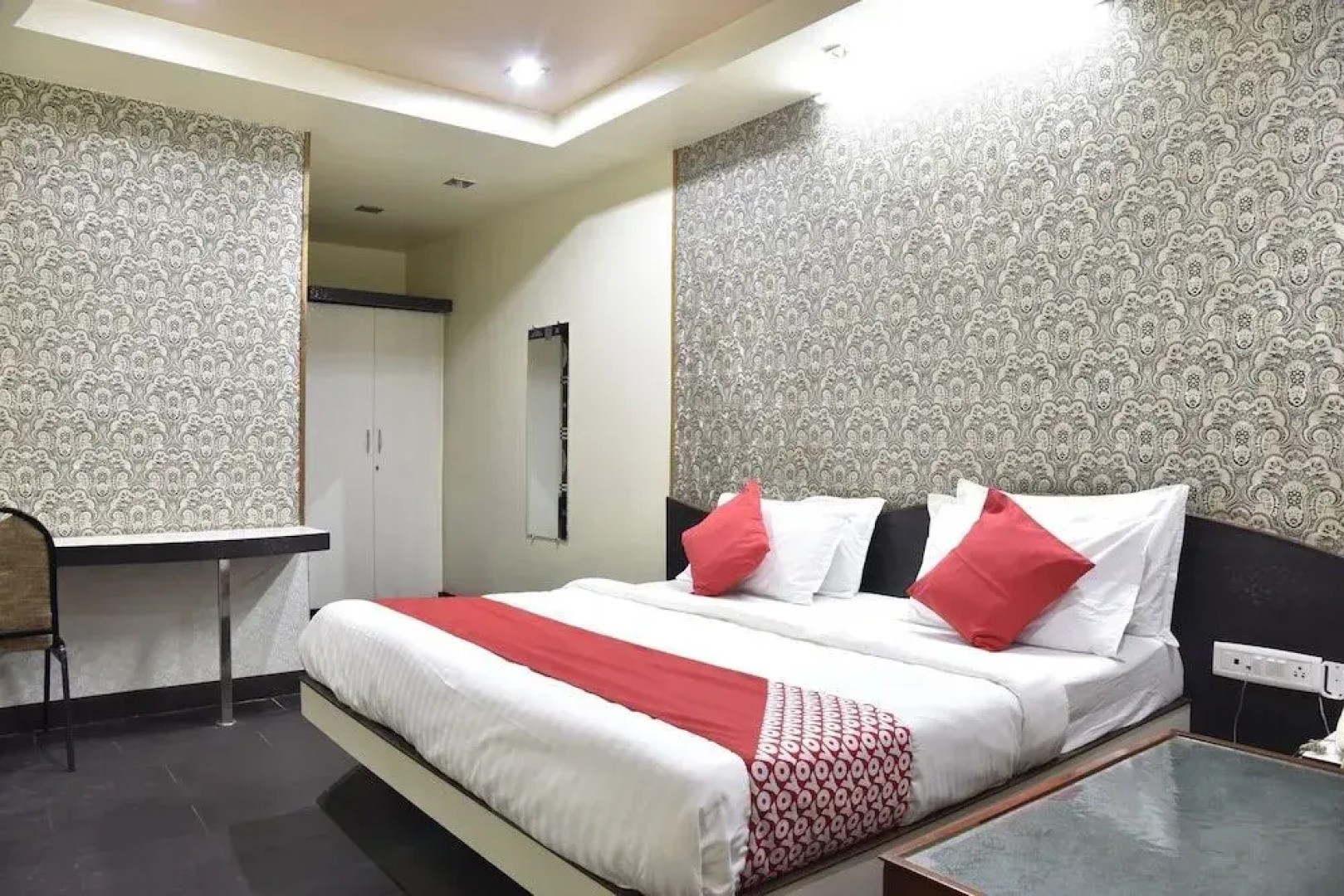 Hotel IC Inn by OYO Rooms