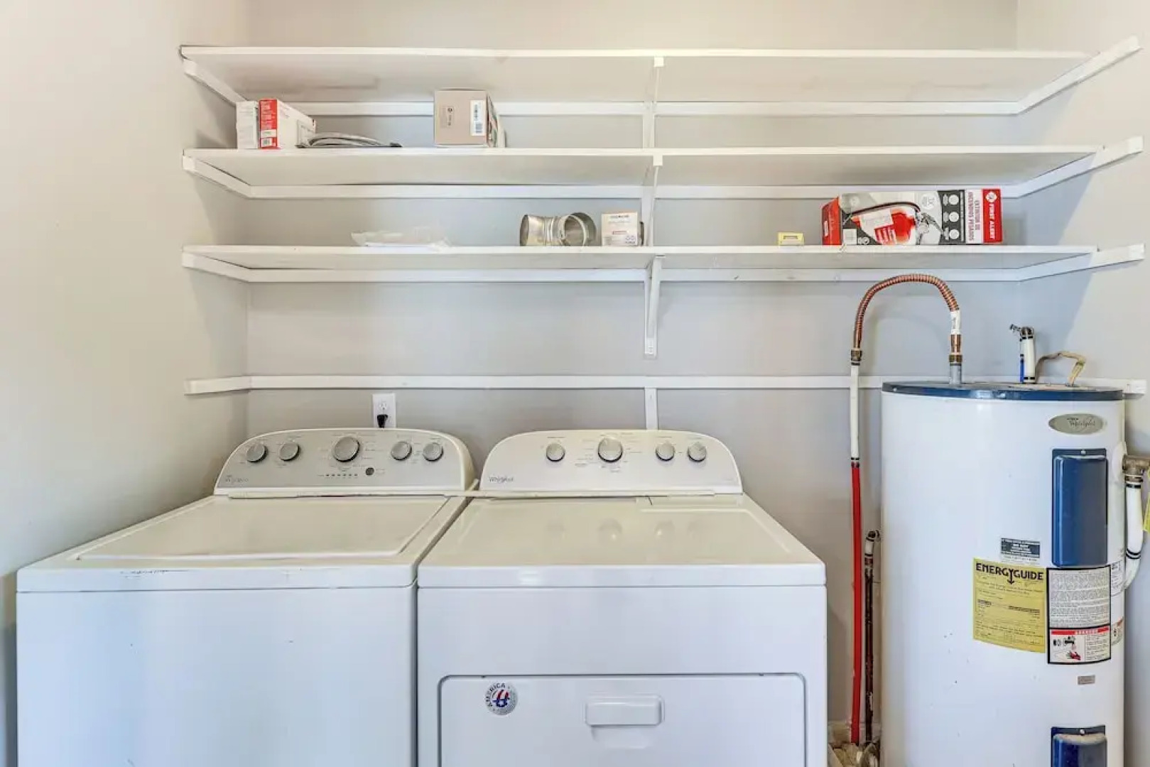 3 Blocks to Beach Access: Coastal Carolina Apt