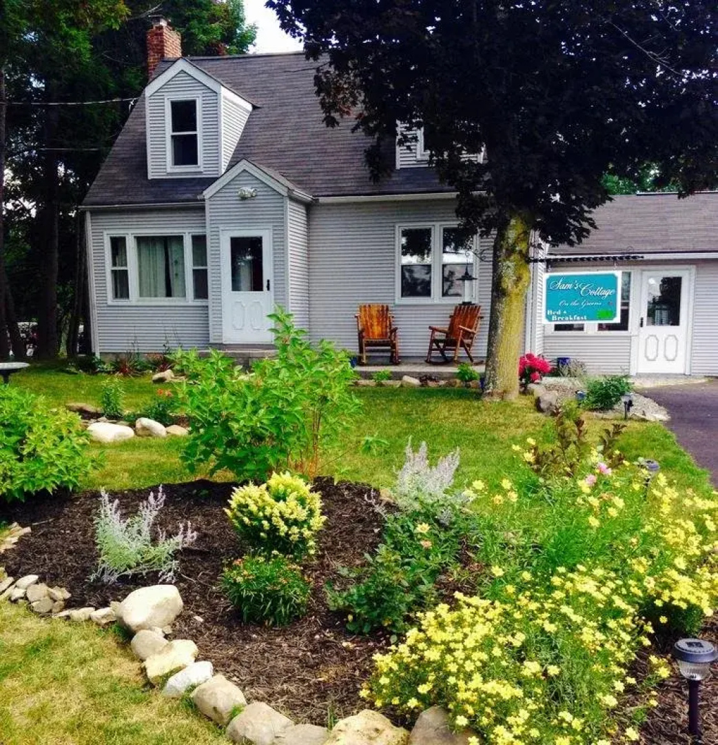 Sams Cottage on the Greens