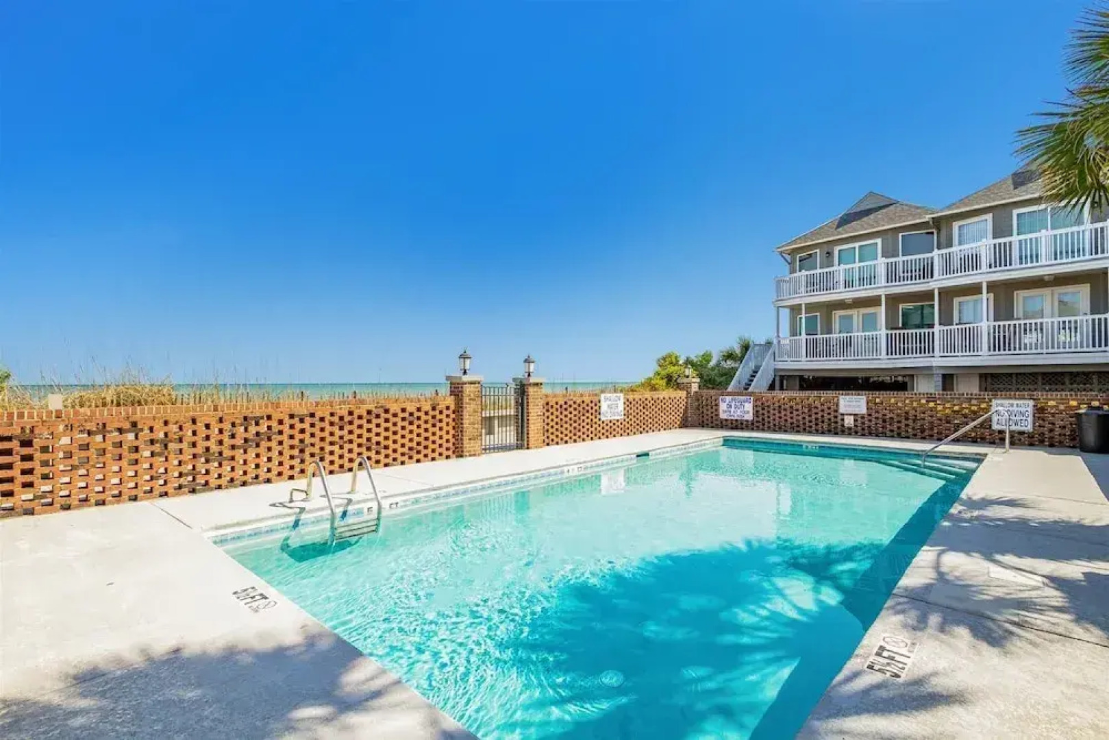 Admiral Quarters II #14