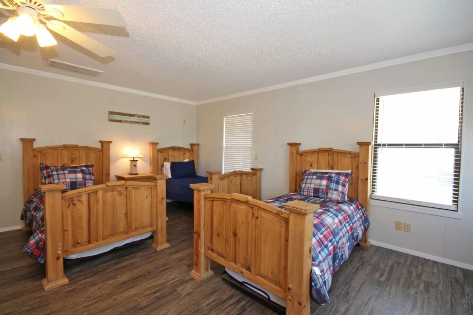 Hondo's River Haus - 4 Br Home