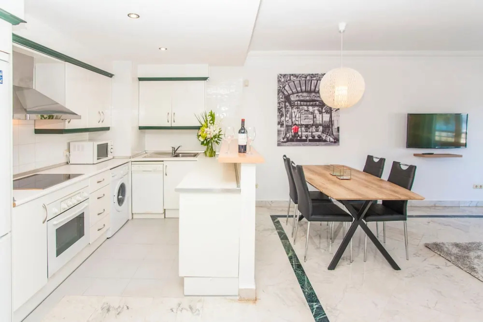 Marina de Banus sea views