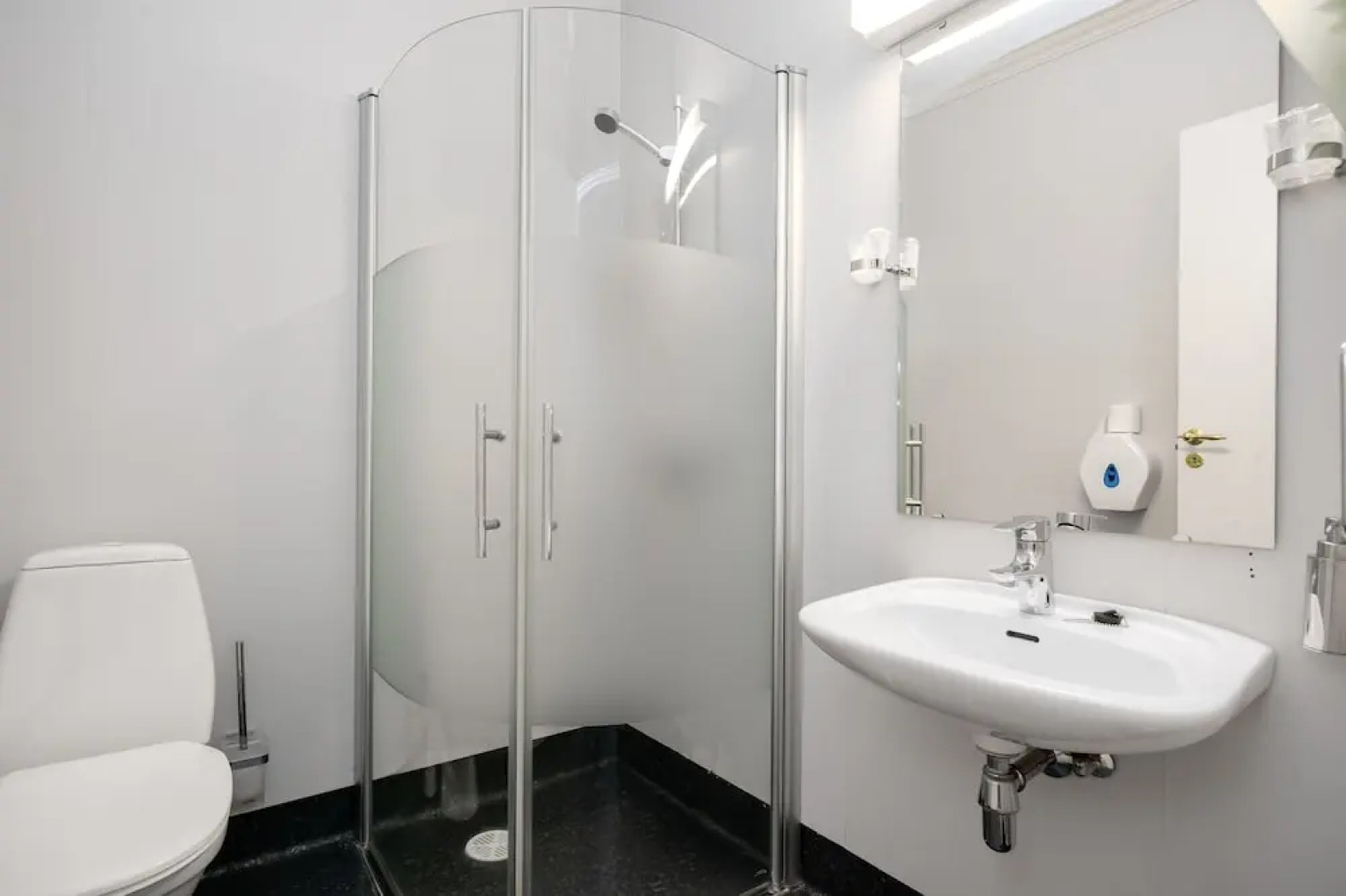 Dale Gudbrands Gard by Frichs