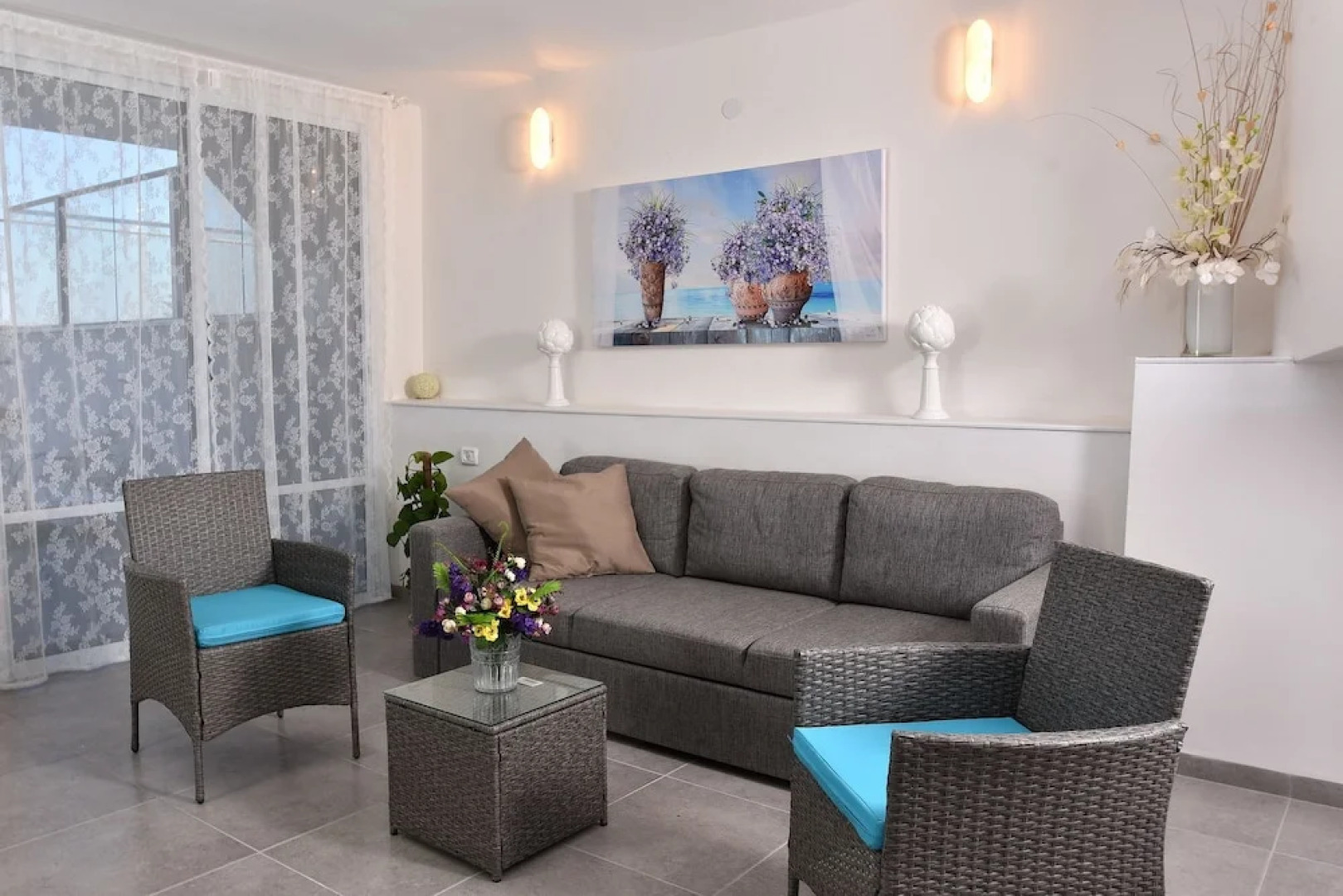 Luxury Suite with Jaccuzzi & Pool