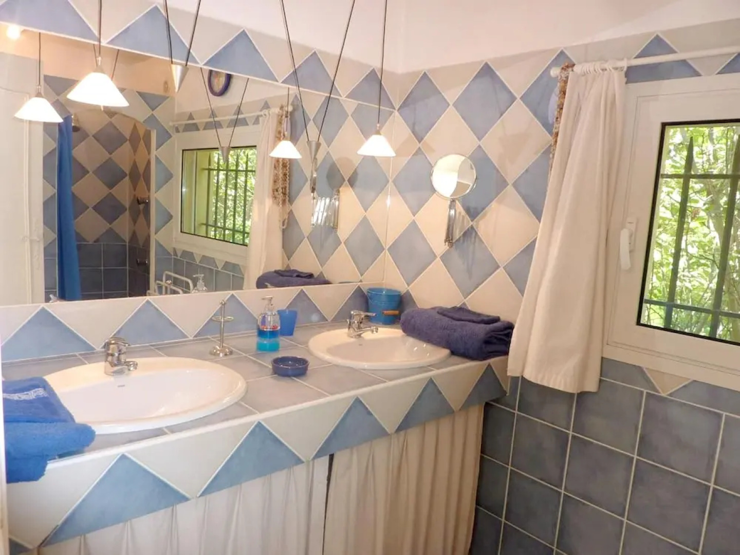 Villa with 4 Bedrooms in Fuveau, with Wonderful Mountain View, Private Pool, Enclosed Garden - 30 Km From the Beach