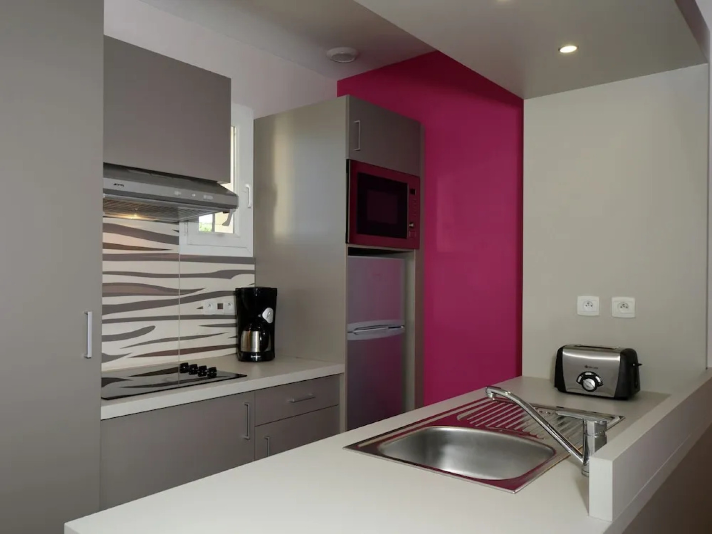 Comfortable apartment with dishwasher and AC, beach at 300 m