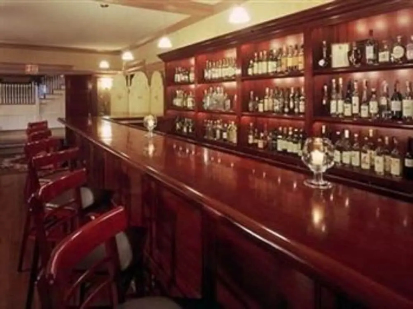 Gateways Inn & Restaurant