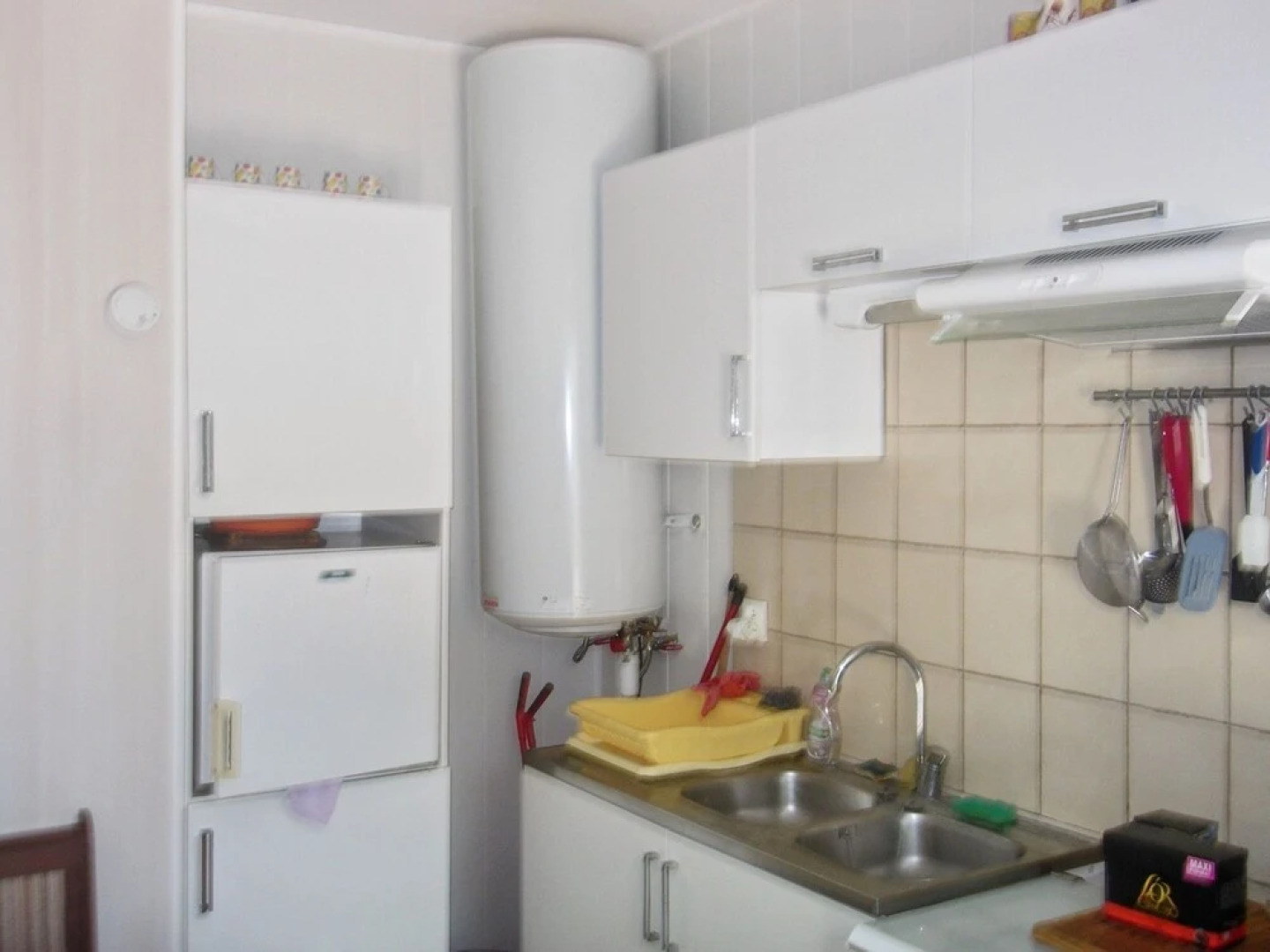 House With 4 Bedrooms in Varages, With Wonderful Mountain View, Privat