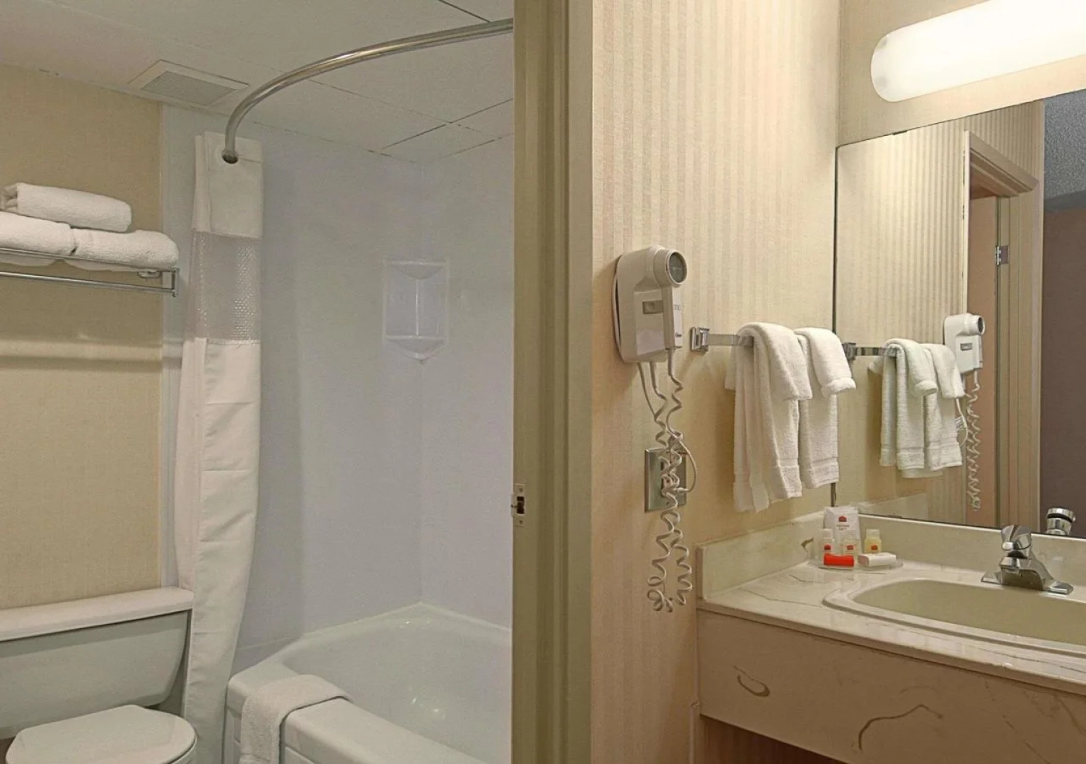 Metro Inn Calgary Northwest