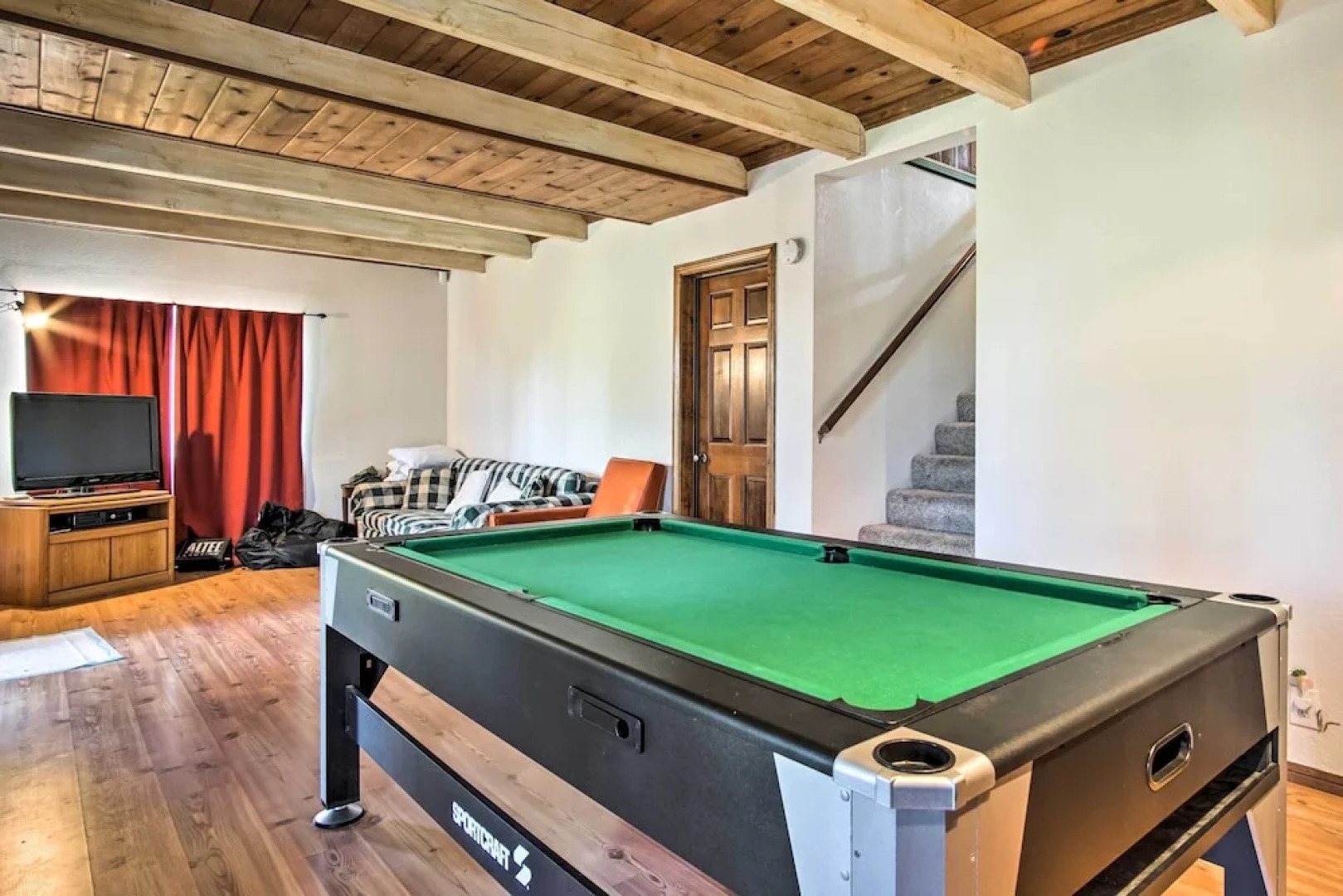 Lake Arrowhead Cabin: Lush Yard ~ 5 Mi to Village