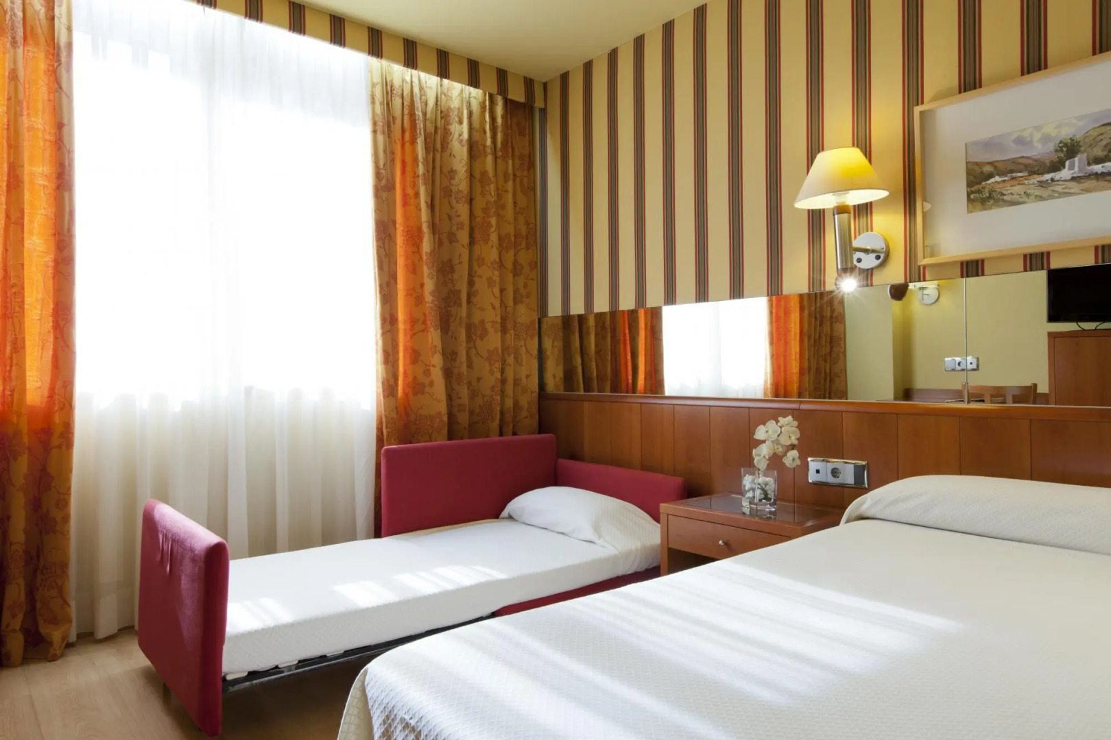 Отель Ilunion Les Corts Spa