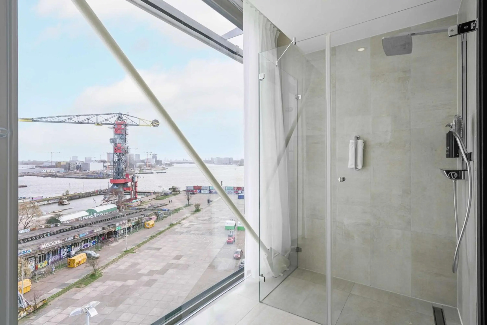 DoubleTree by Hilton Hotel Amsterdam - NDSM Wharf