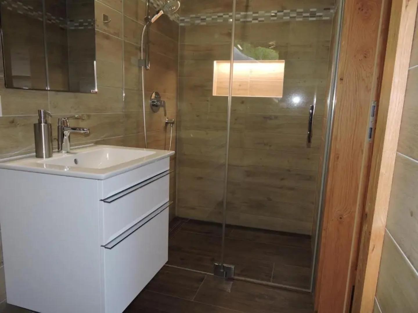 Glühwürmchenhütte