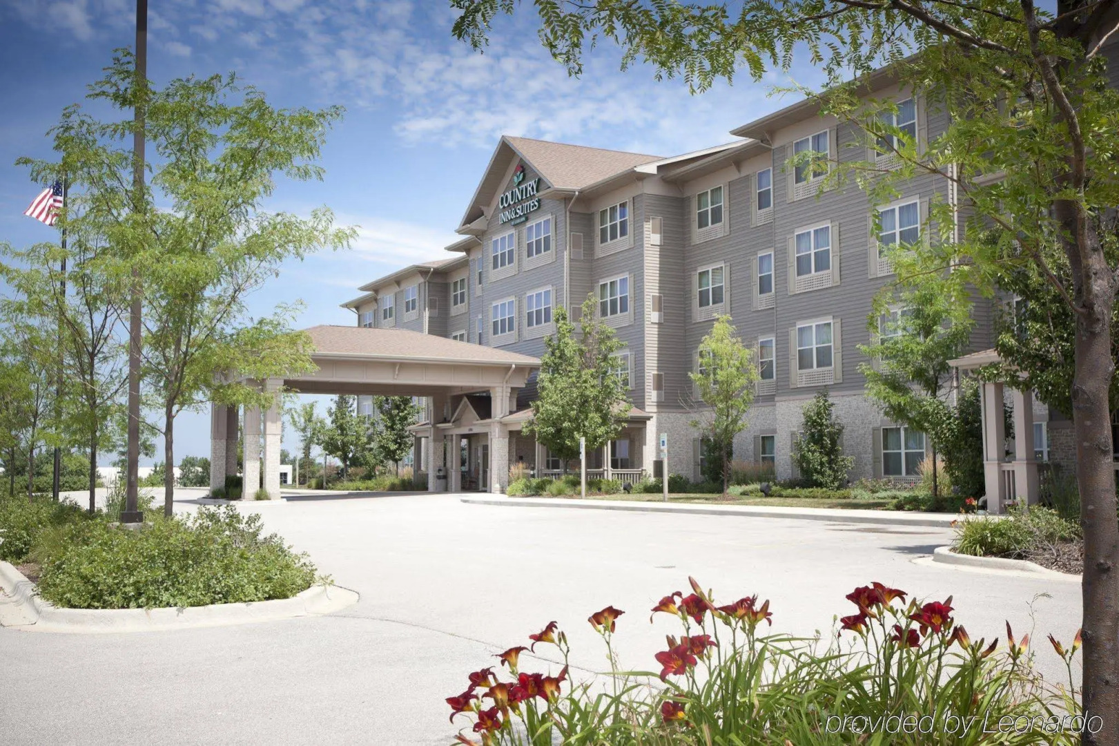 Holiday Inn Express & Suites Chicago West-Roselle by IHG