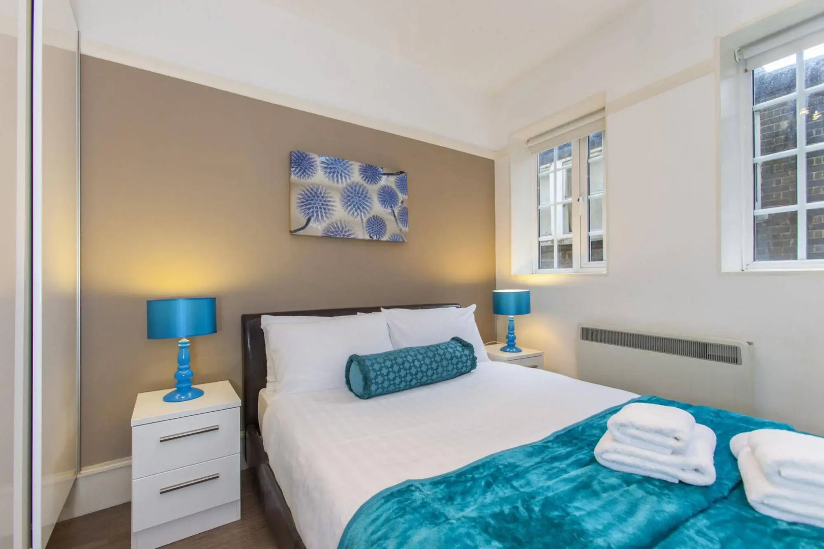 Club Living - Liverpool Street Apartments