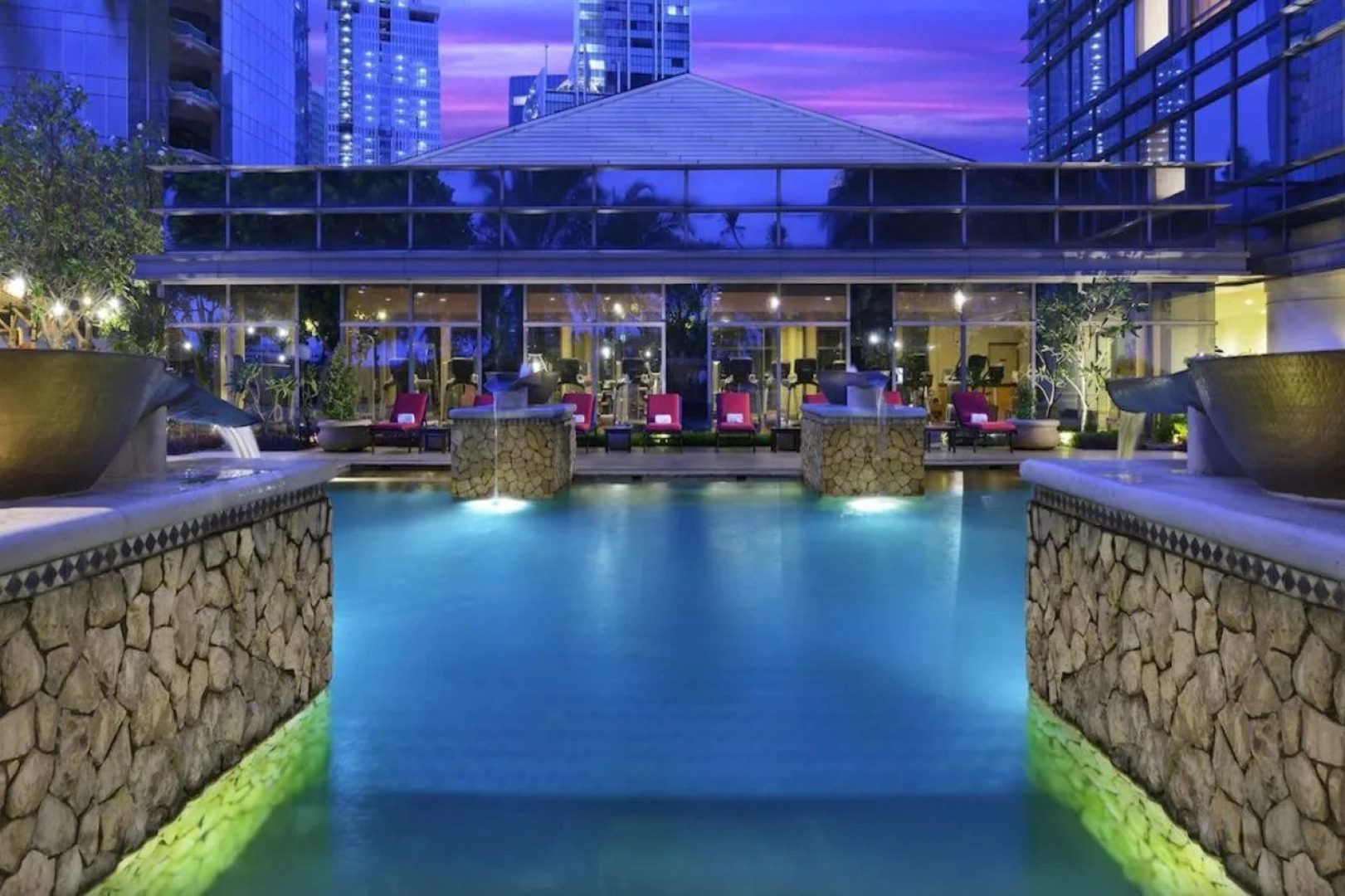 The Ritz-Carlton Jakarta, Mega Kuningan
