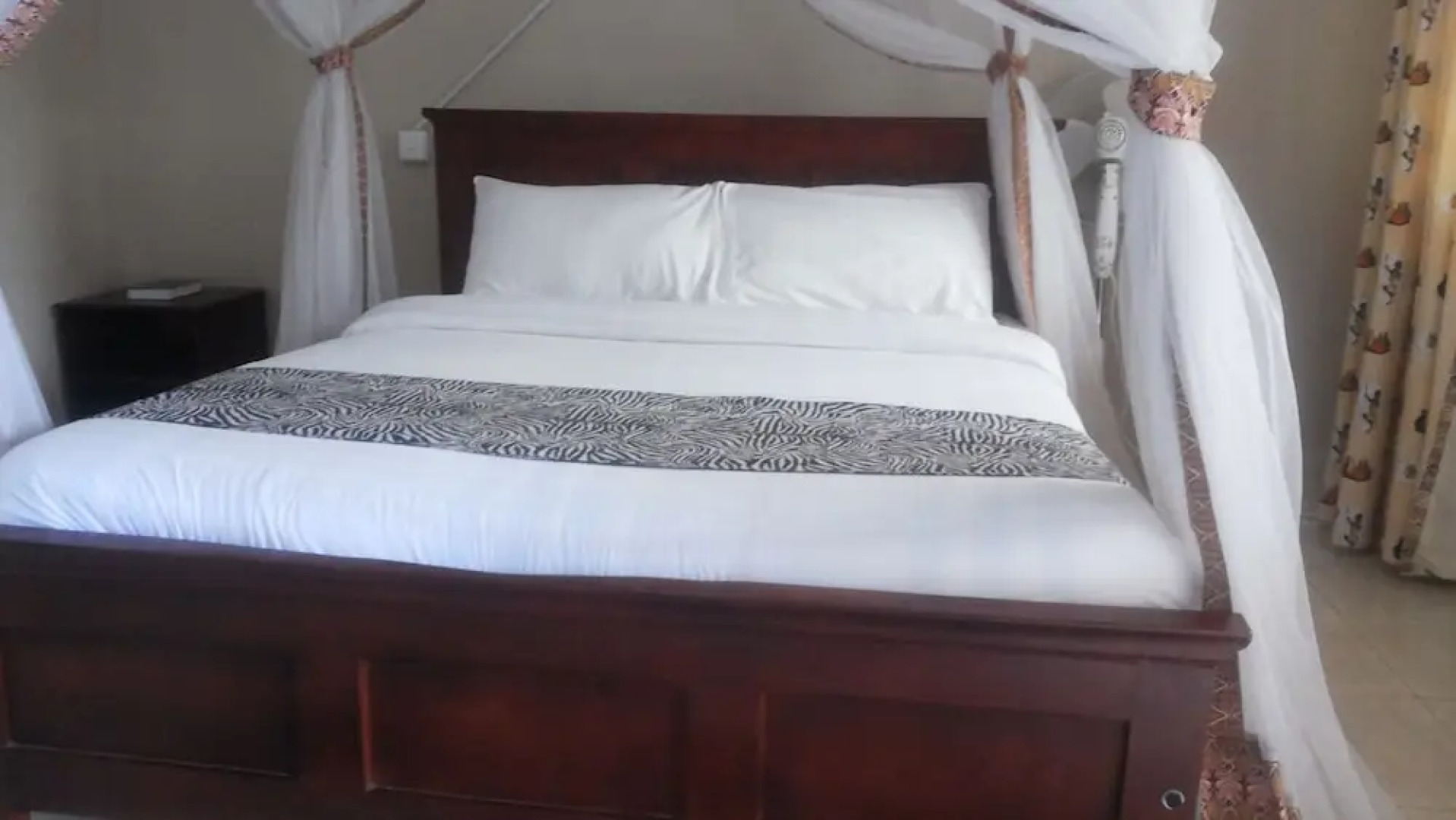 Lavic Country Resort