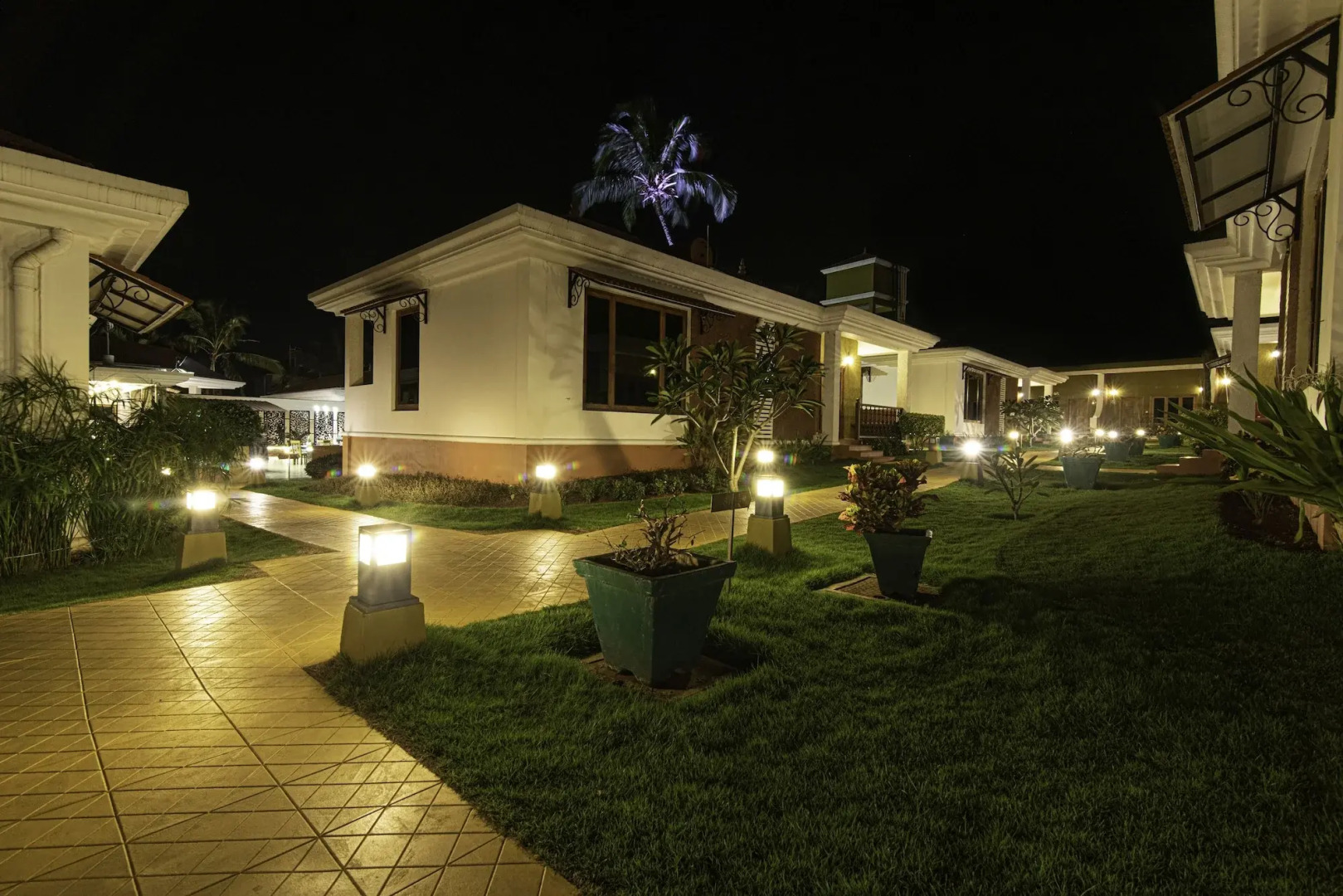 The Grand Leoney Resort