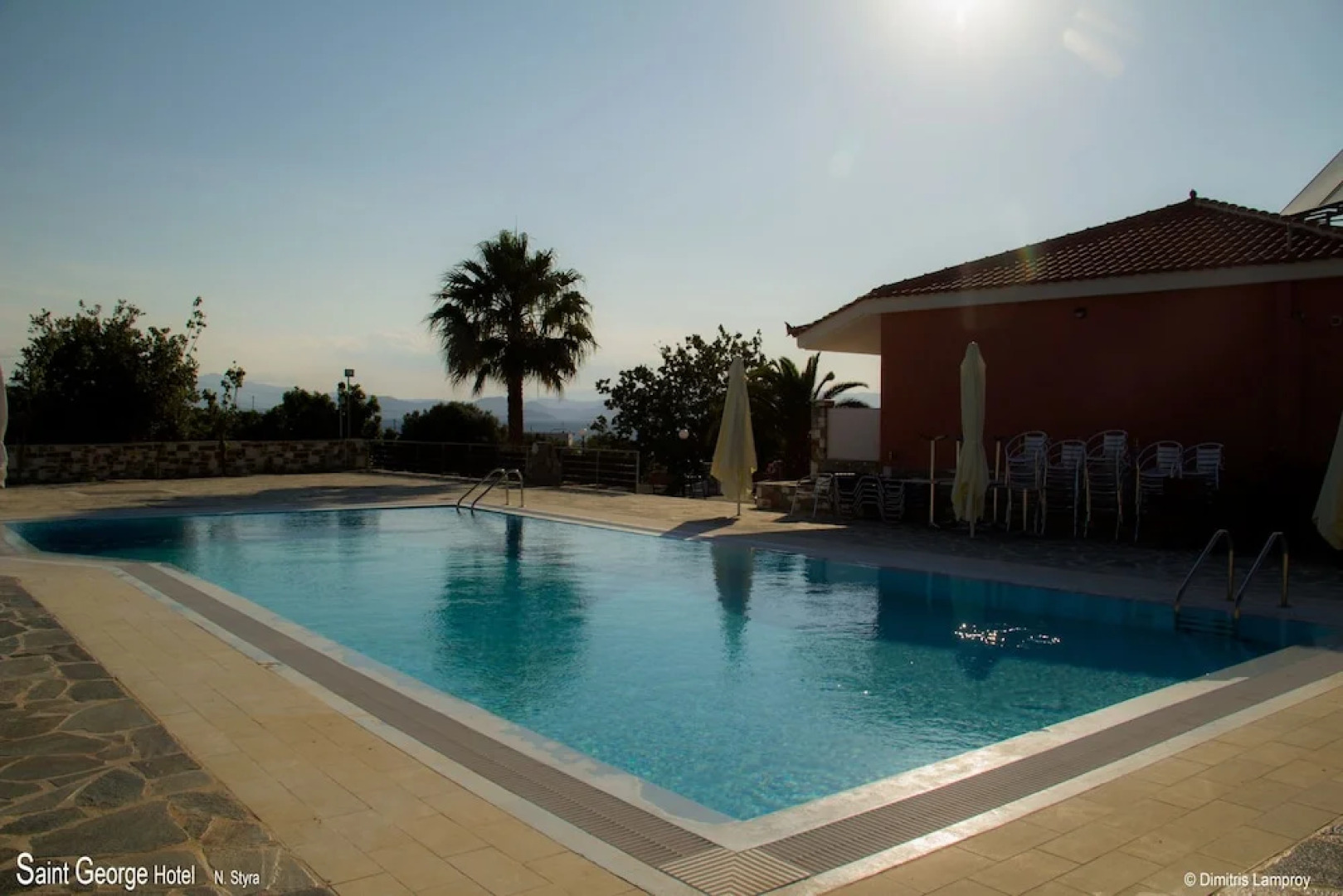 Saint George Hotel & Suites