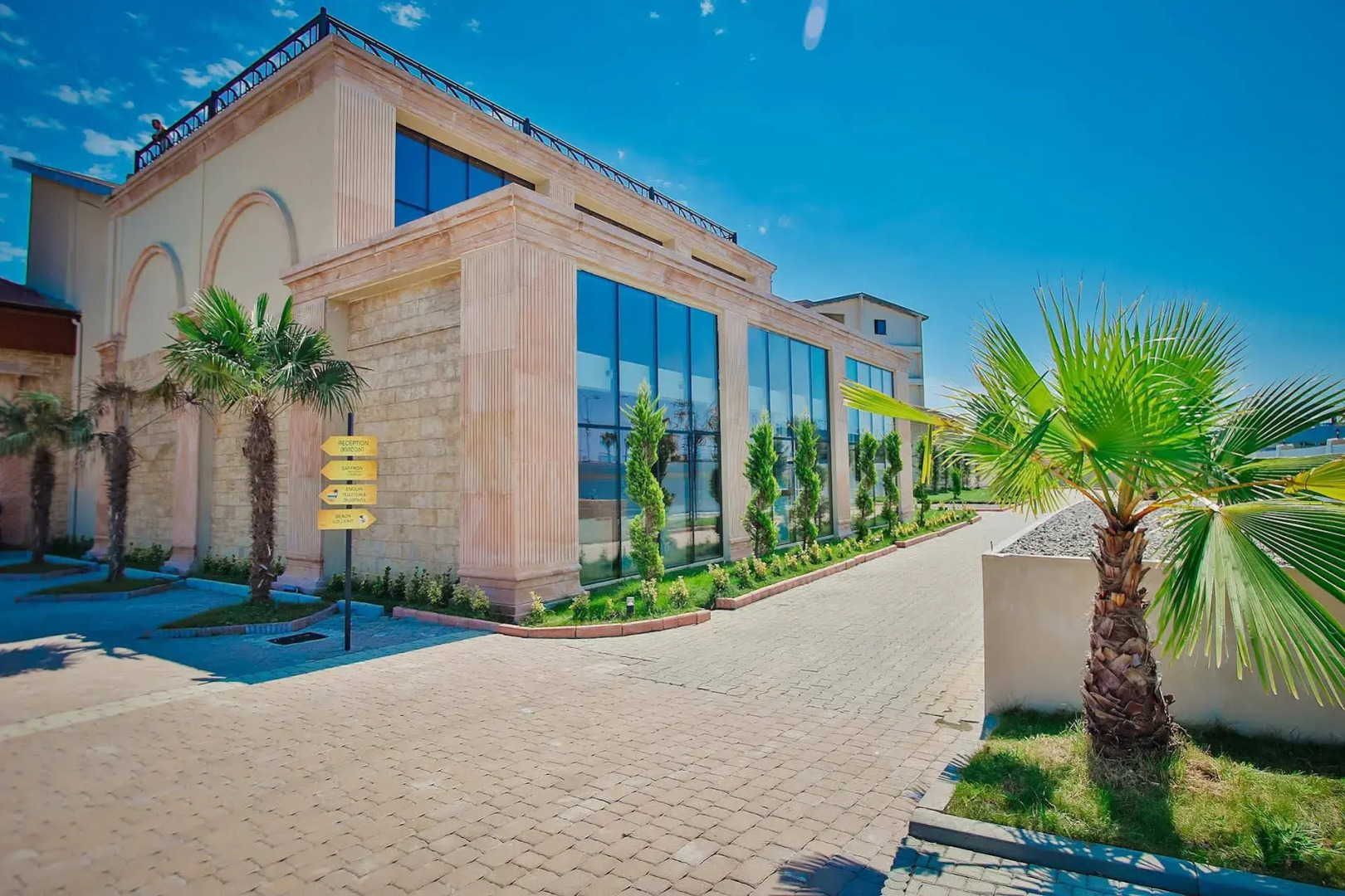 Pratap's Signature Hotel-Resort&Spa