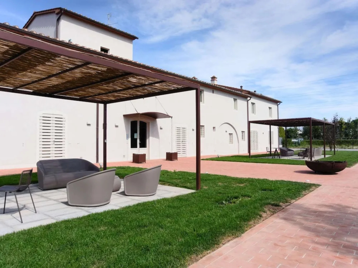 Modern Apartment in Agliana With Shared Garden