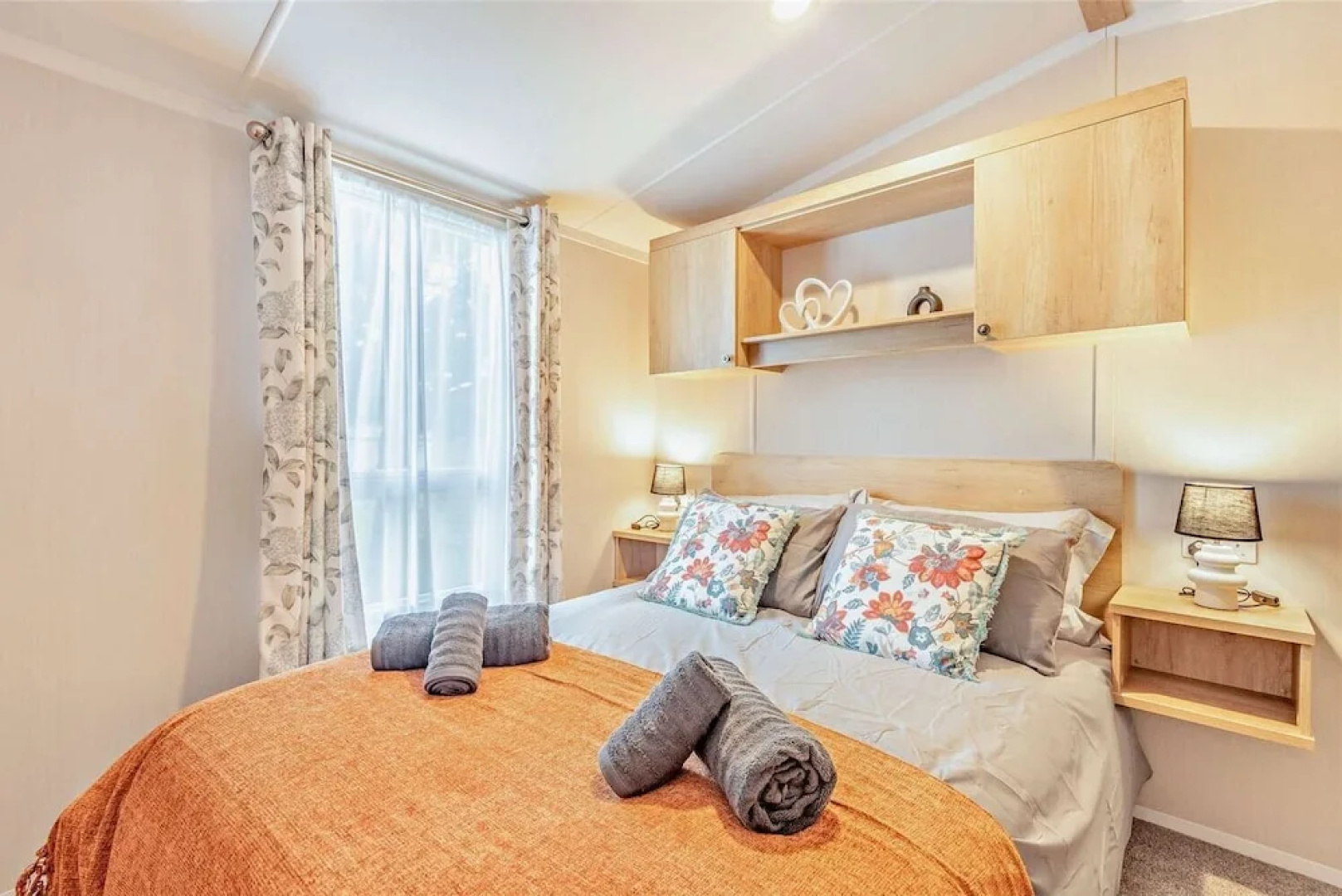 2 Bed 6 Berth Lodge in Shorefield Oakdene Dorset